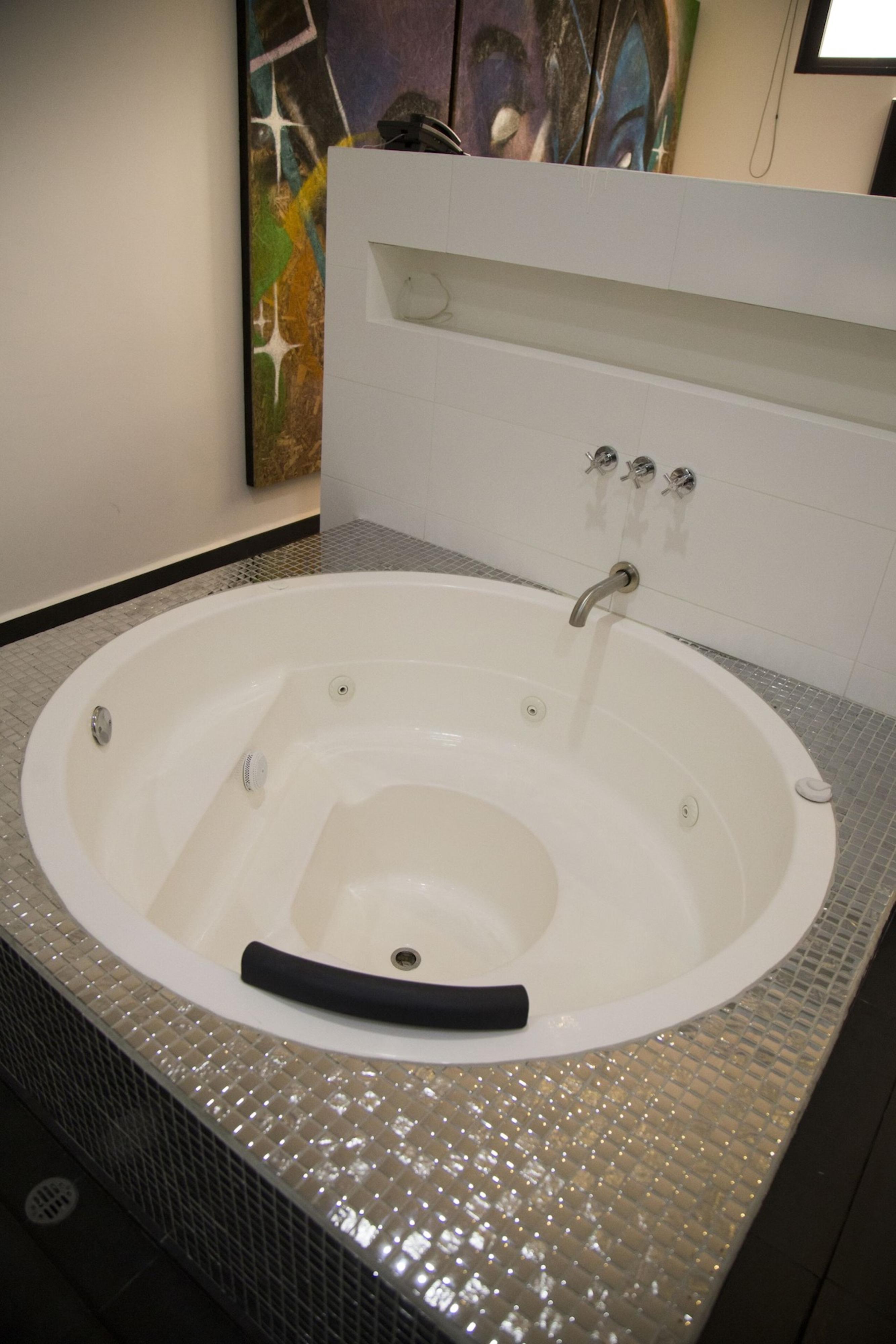 Baño Gallery Hotel Medellín