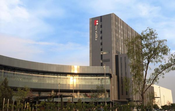 Fiesta Inn Guadalajara Aeropuerto - Hoteles con alberca en Guadalajara, Jalisco