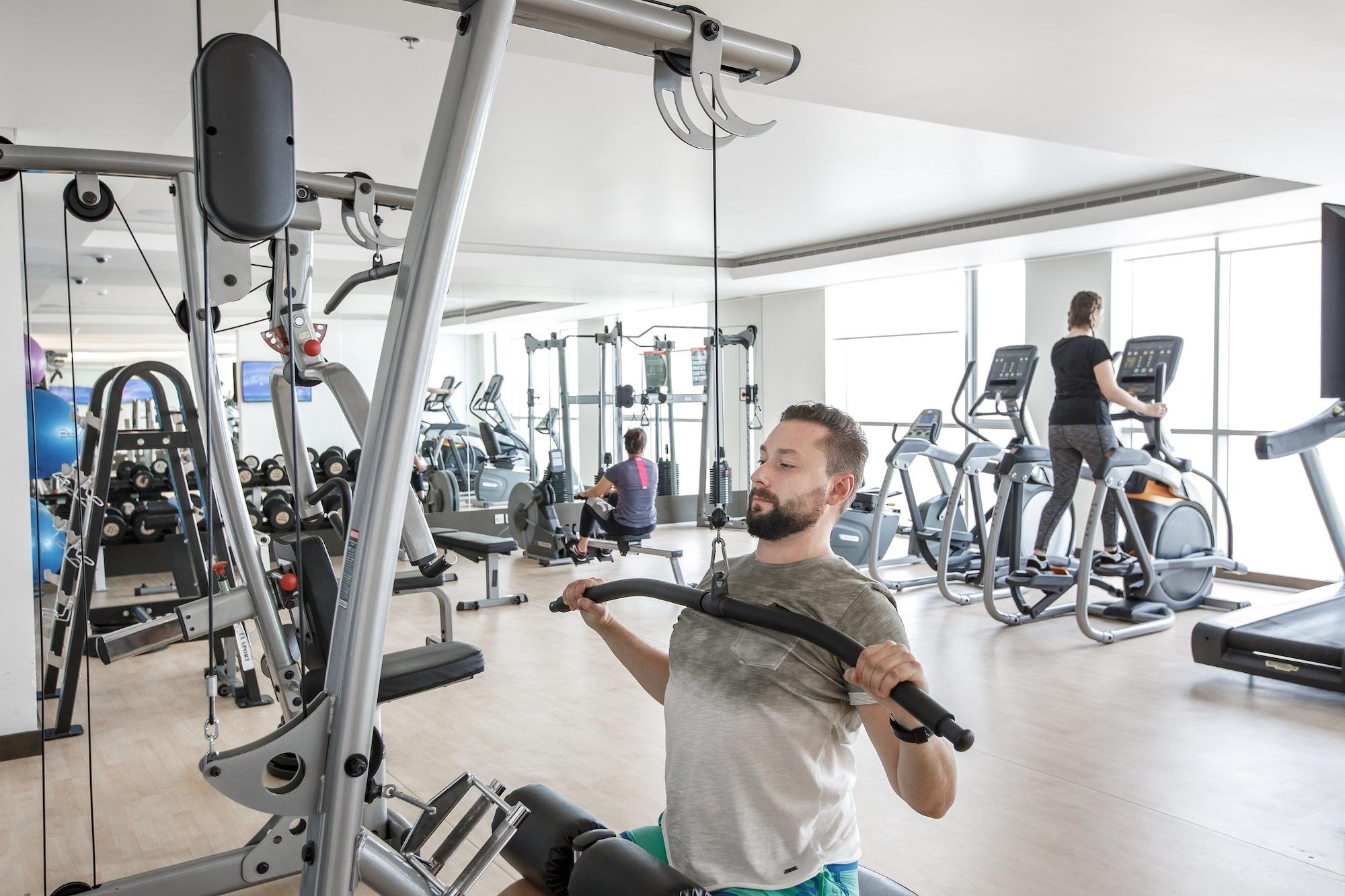 Gimnasio Royal M Hotel  Fujairah by Gewan