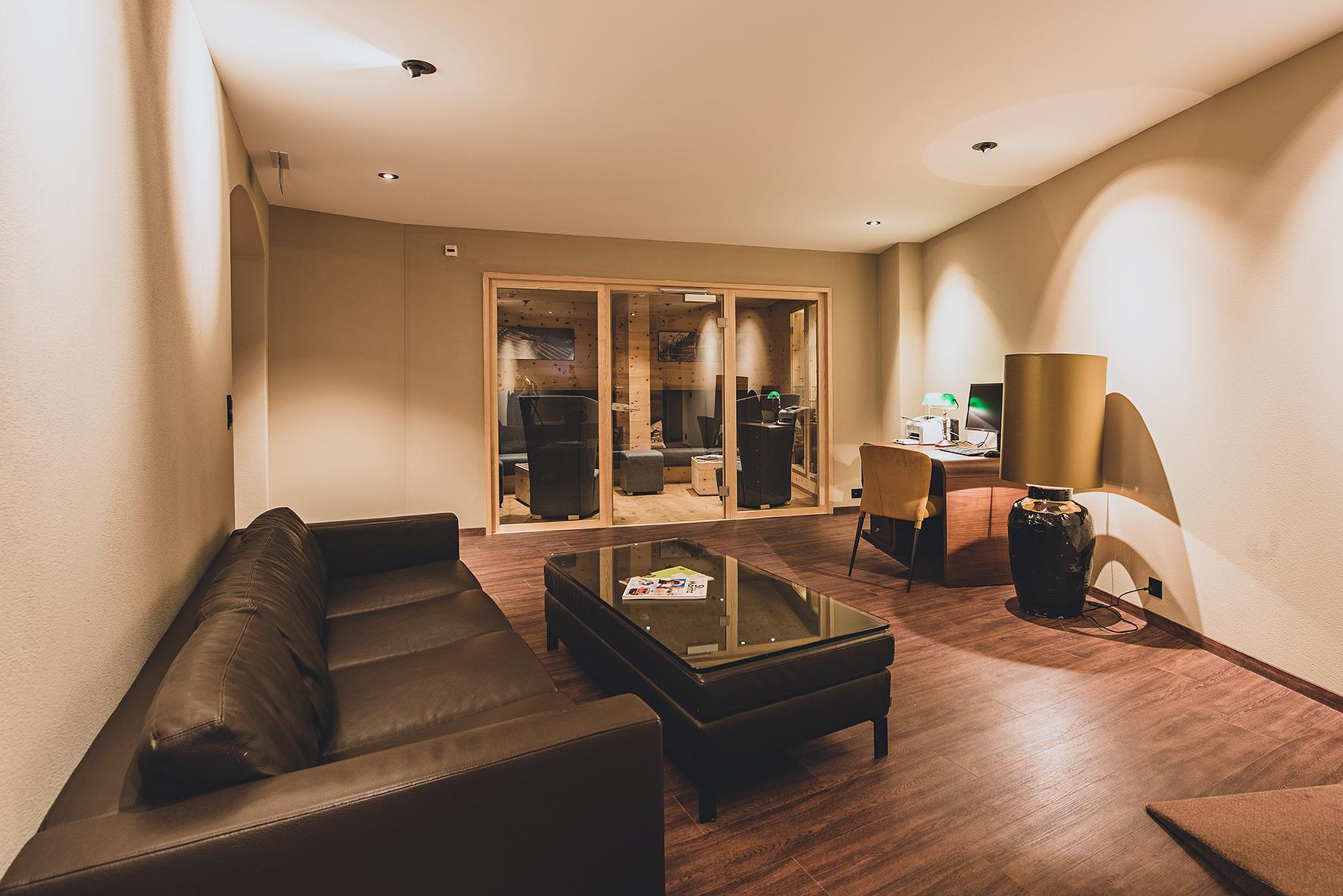 Vista Lobby Art Boutique Hotel Monopol