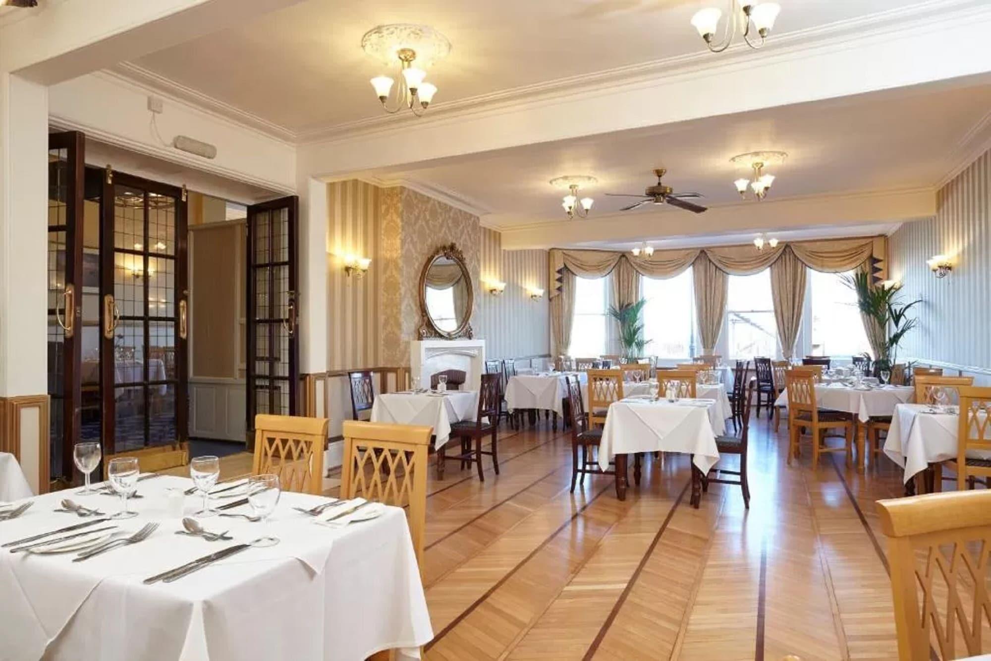 Restaurant Royal Esplanade Hotel