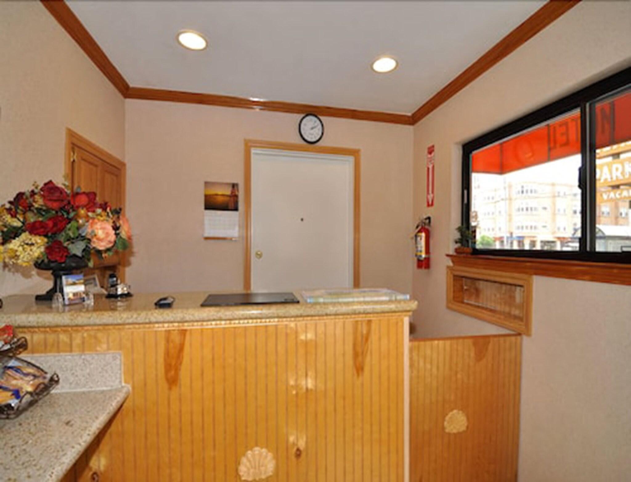 Vista Lobby Geary Parkway Motel At Mine Hospitality