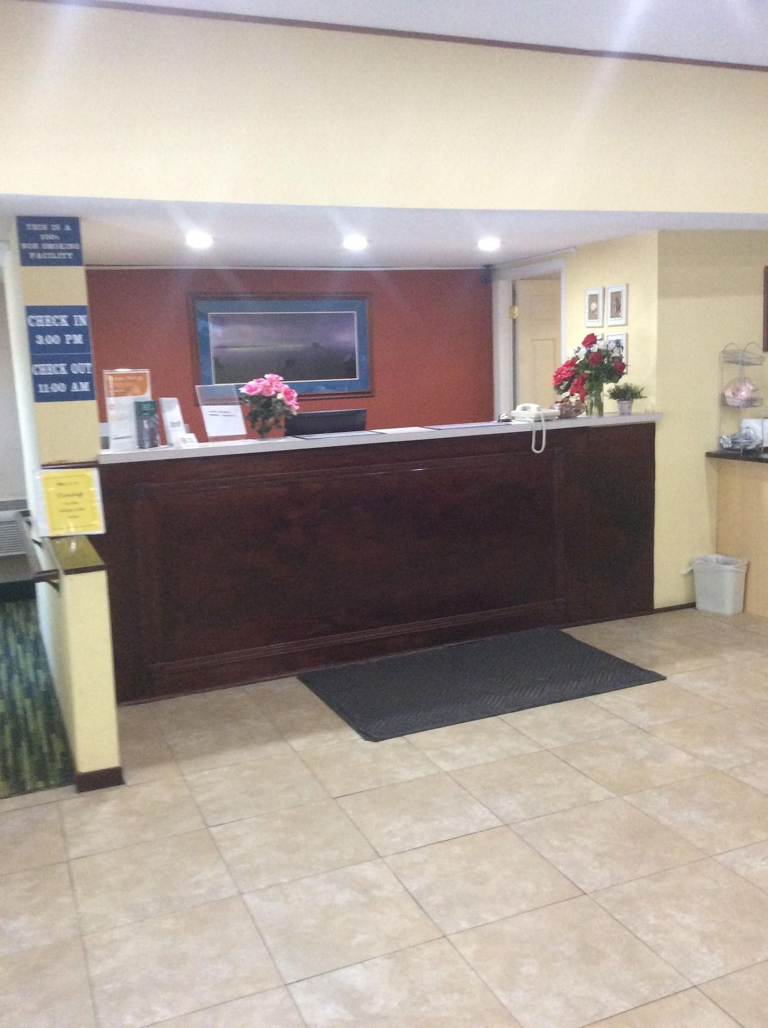 Vista Lobby Rodeway Inn