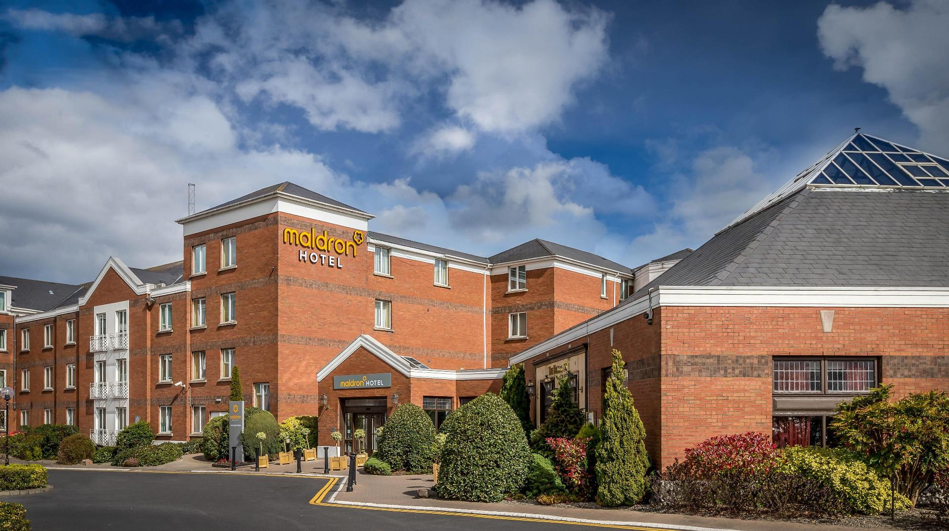 Vista Exterior Maldron Hotel Newlands Cross