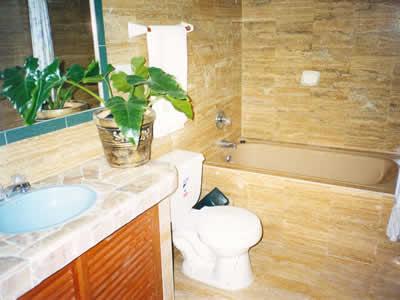Baño Hotel Colonial Moquegua