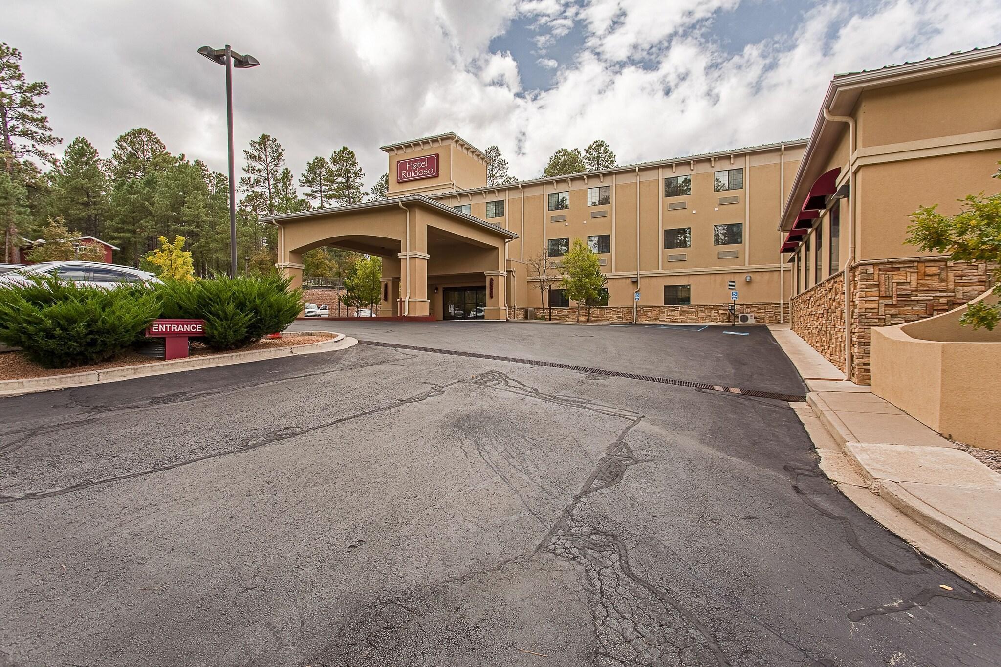 Vista Exterior Hotel Ruidoso - Midtown