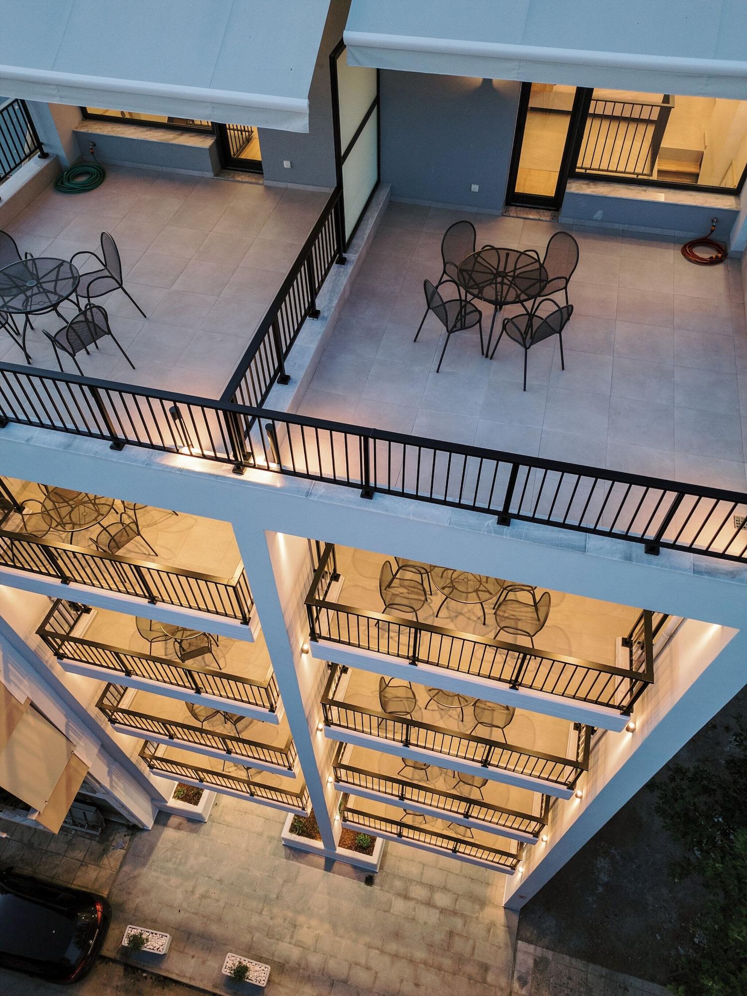 Varios Oktolia Suites