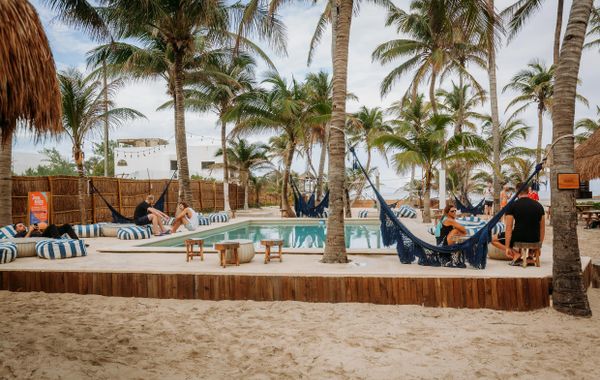Nílu Isla Mujeres by Selina