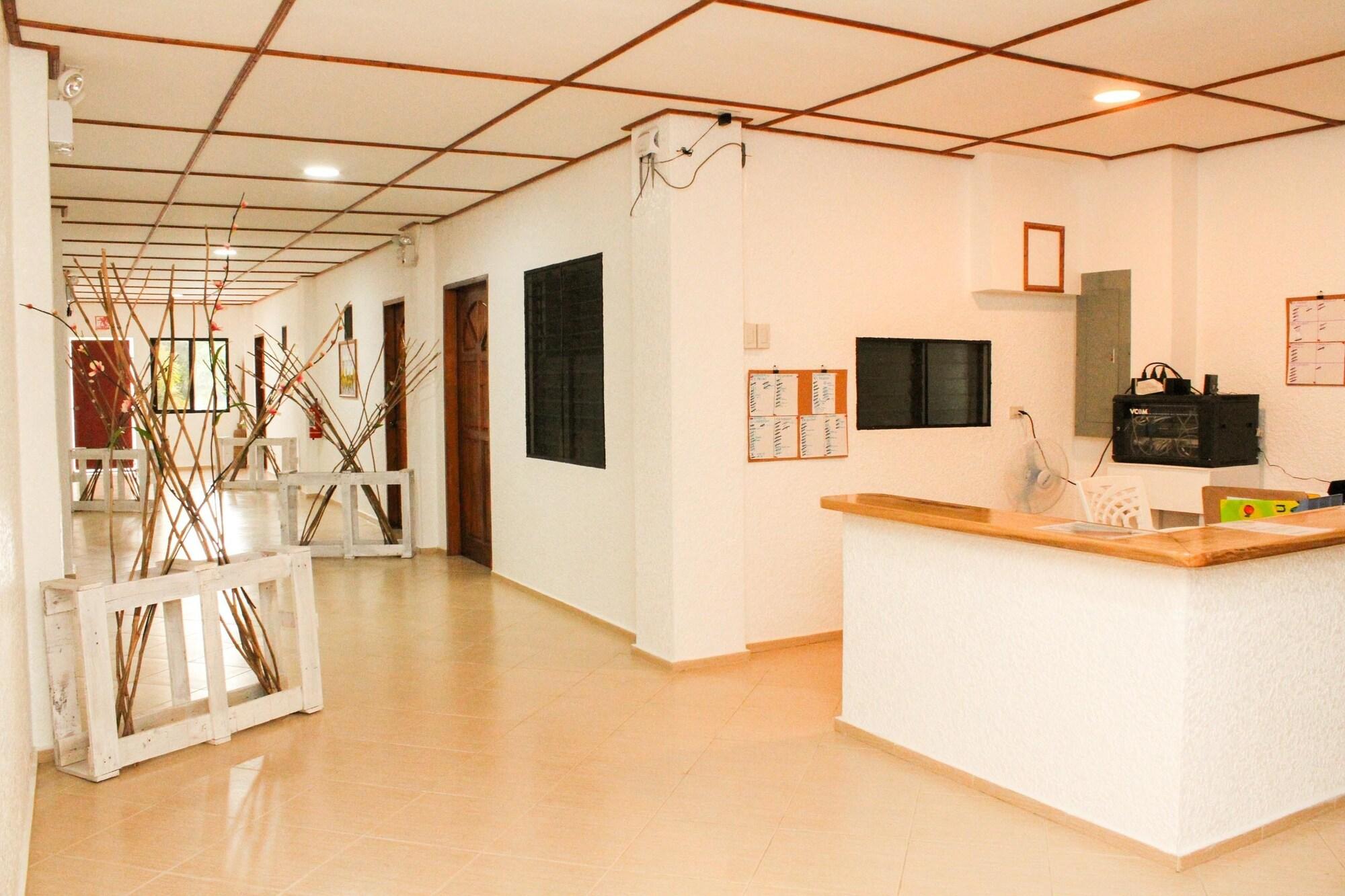 Vista Lobby SUNVILLE HOTEL