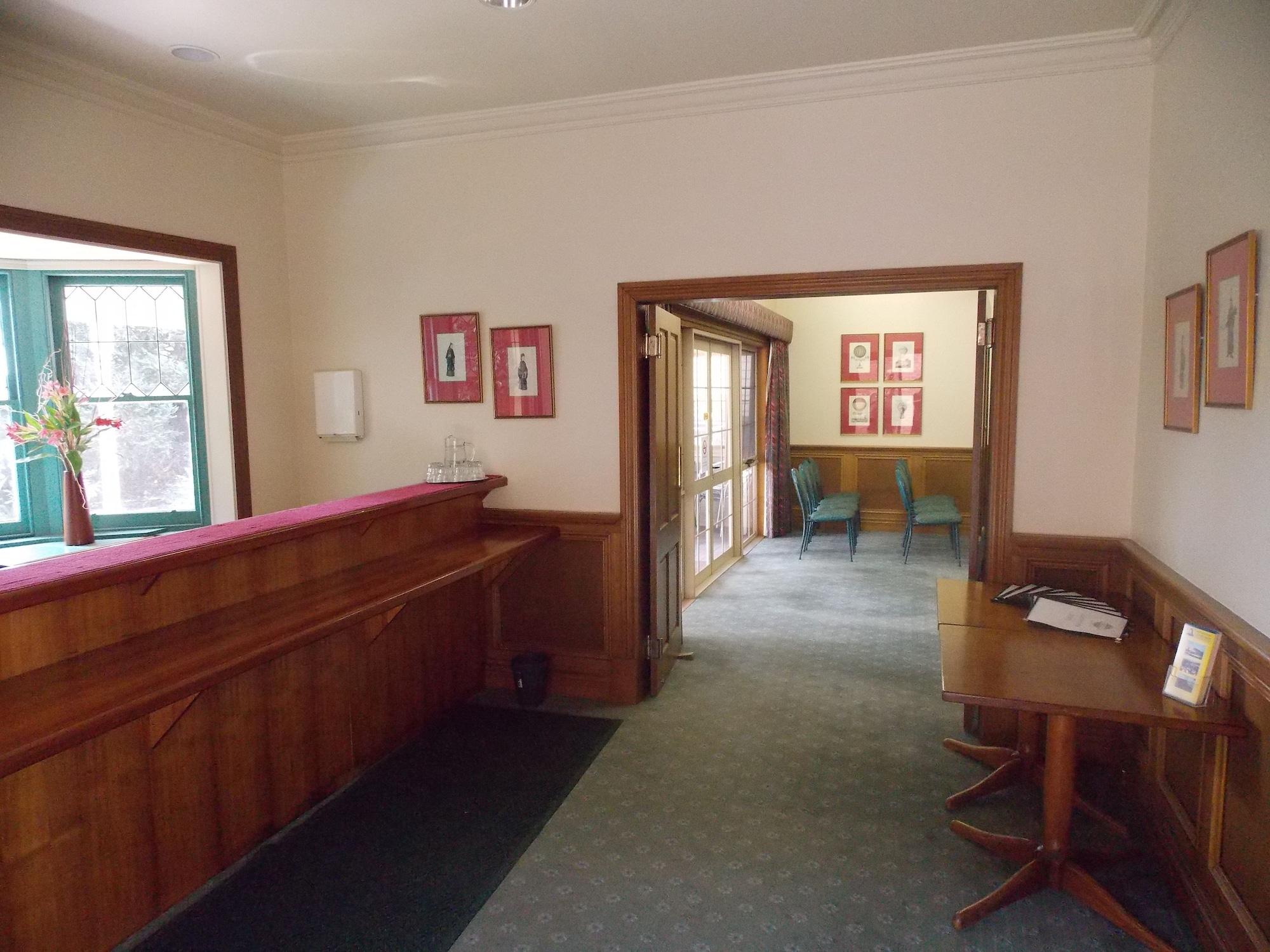 Vista Lobby Bell Motel