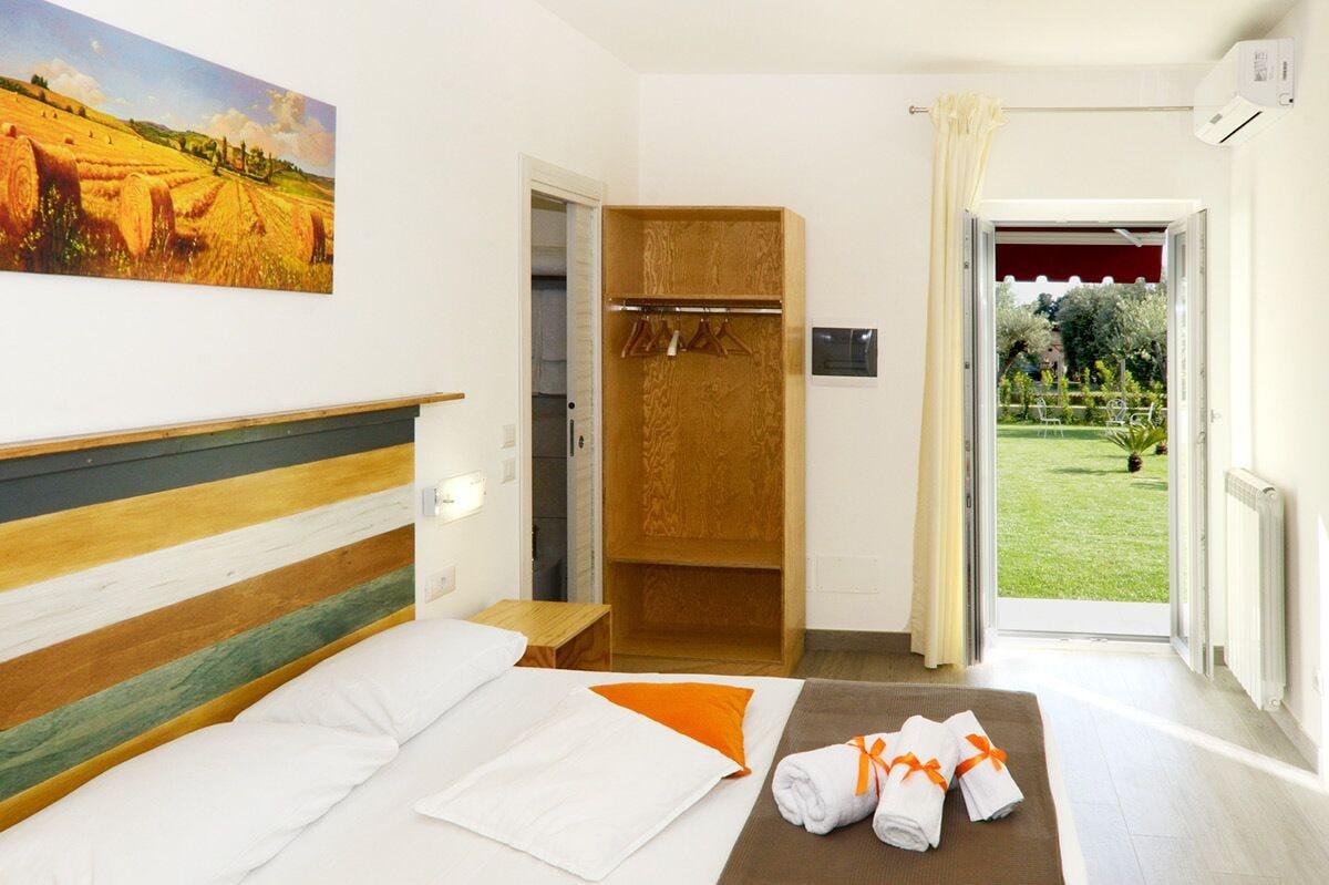 Varios Le Vie di Feronia