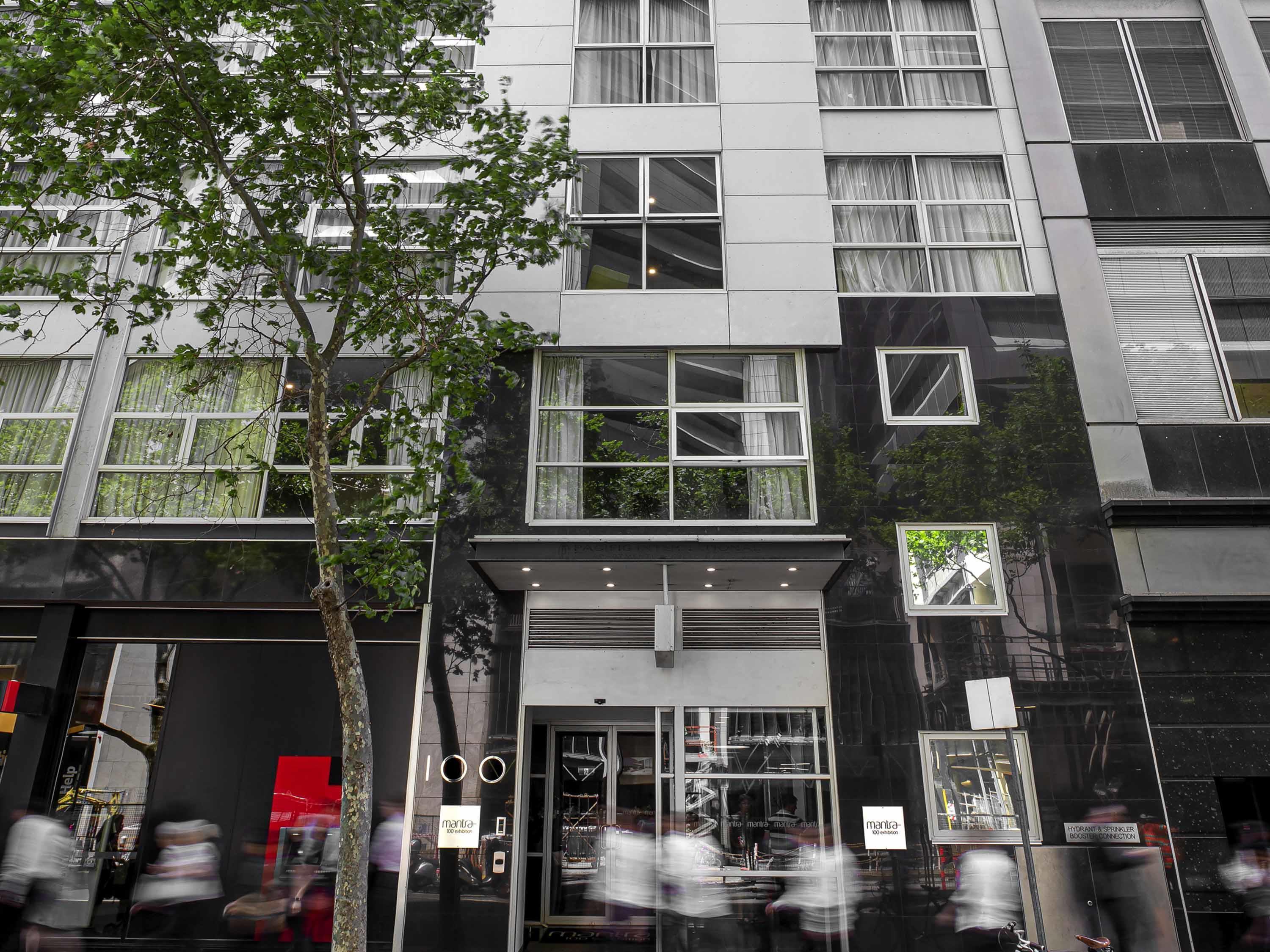 Vista Exterior Mantra 100 Exhibition Melbourne