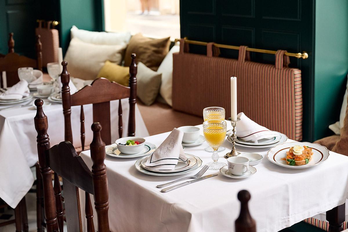 Restaurant Cristine Bedfor Guest Houses Malaga