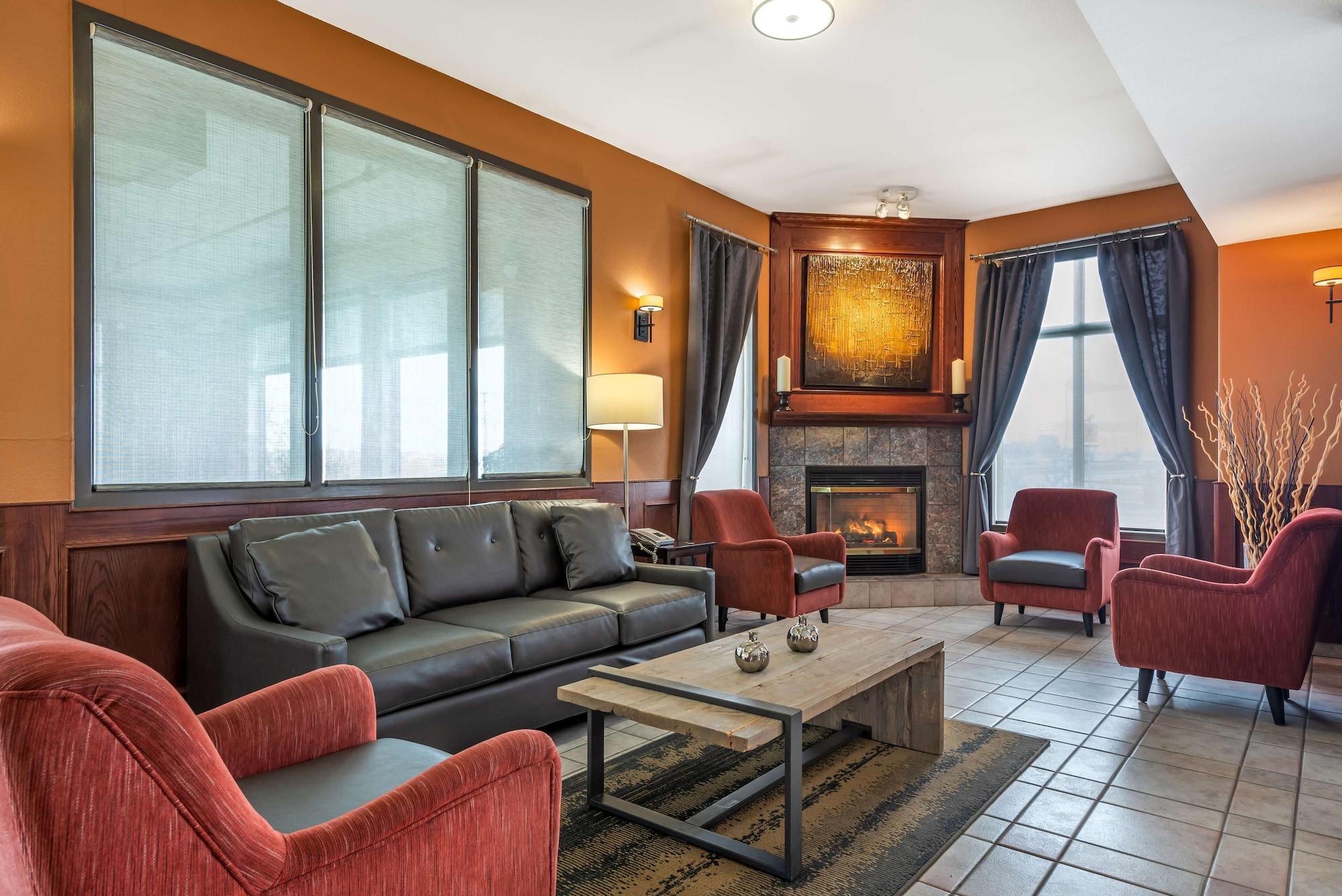 Vista Lobby Best Western Strathmore Inn