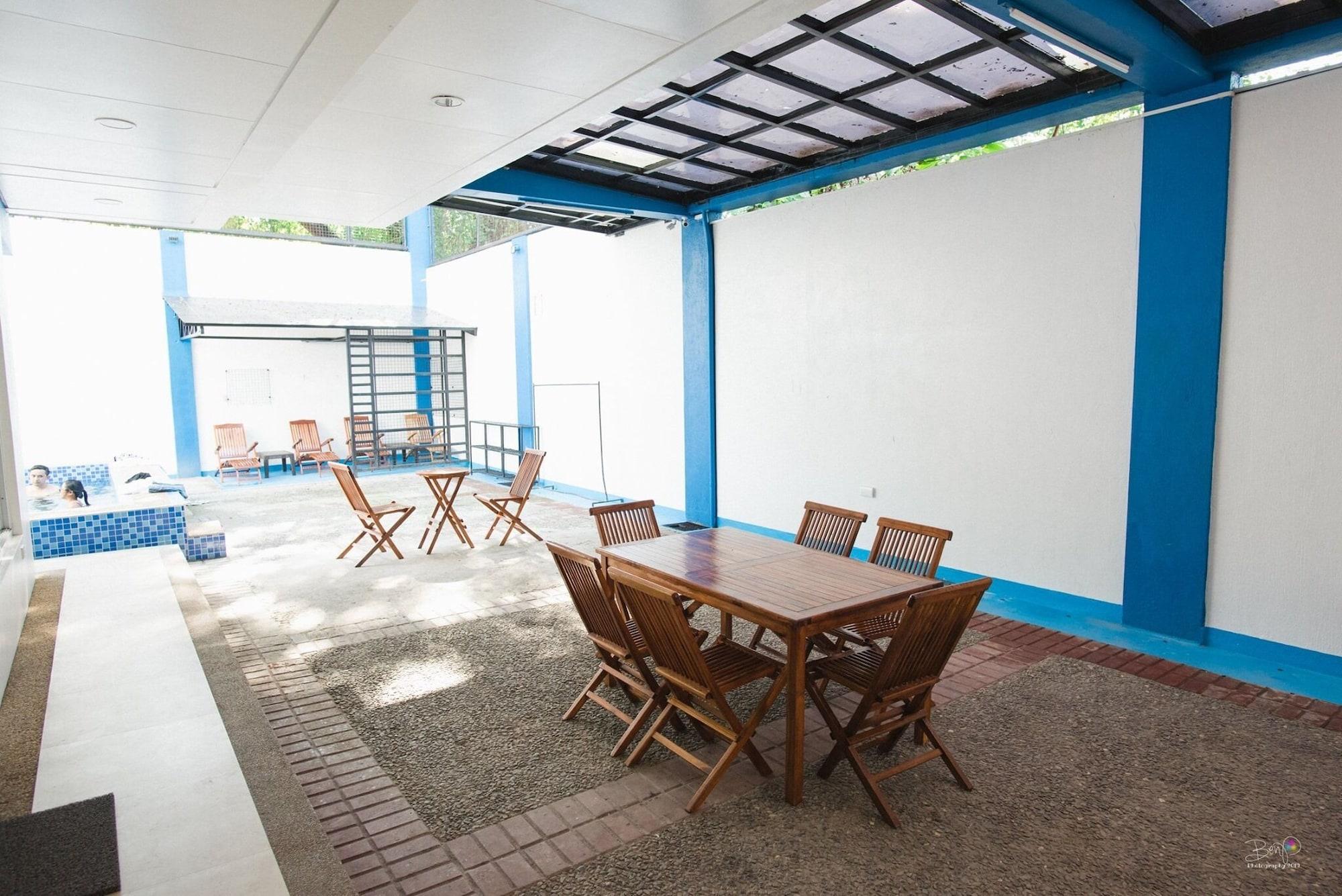 Restaurant 3BU Hostel La Union