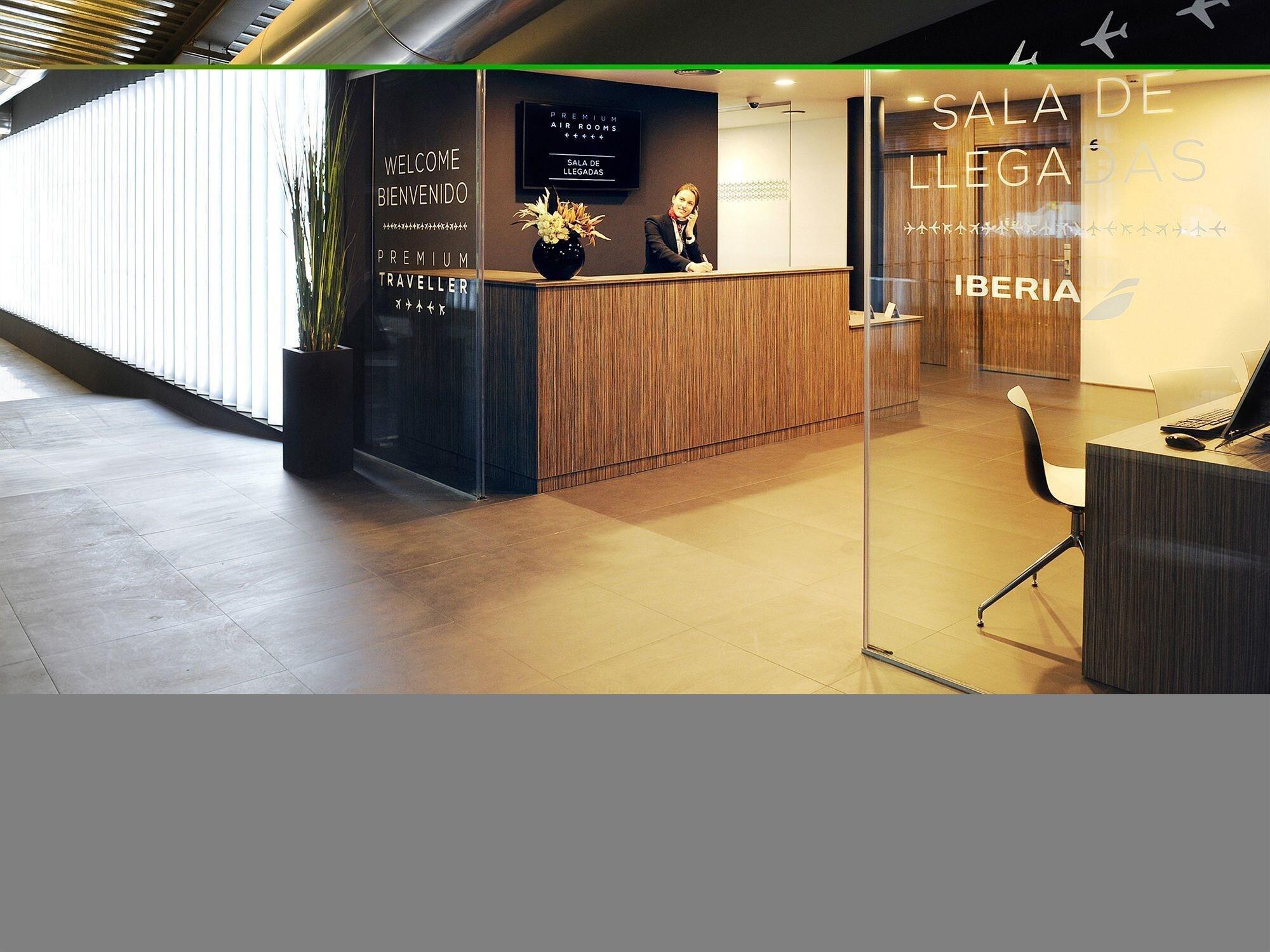 Vista Exterior Air Rooms Madrid by HelloSky