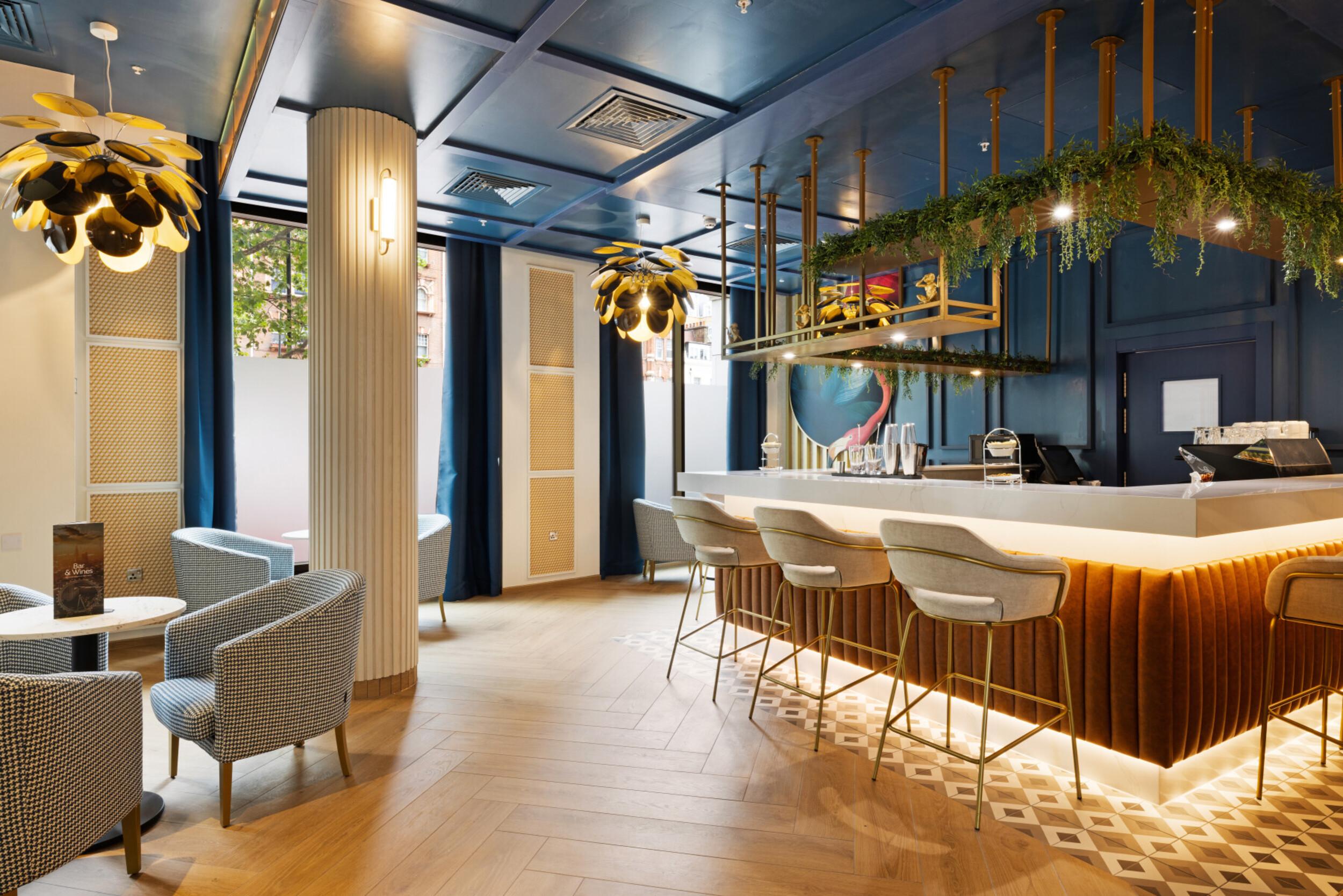 Bar/Salón Hotel Riu Plaza London Victoria
