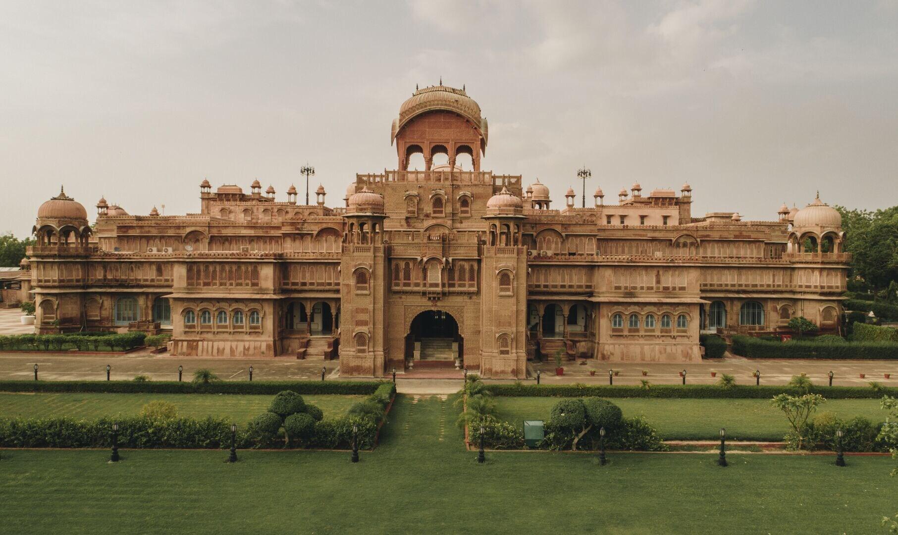 Vista Exterior The Laxmi Niwas Palace