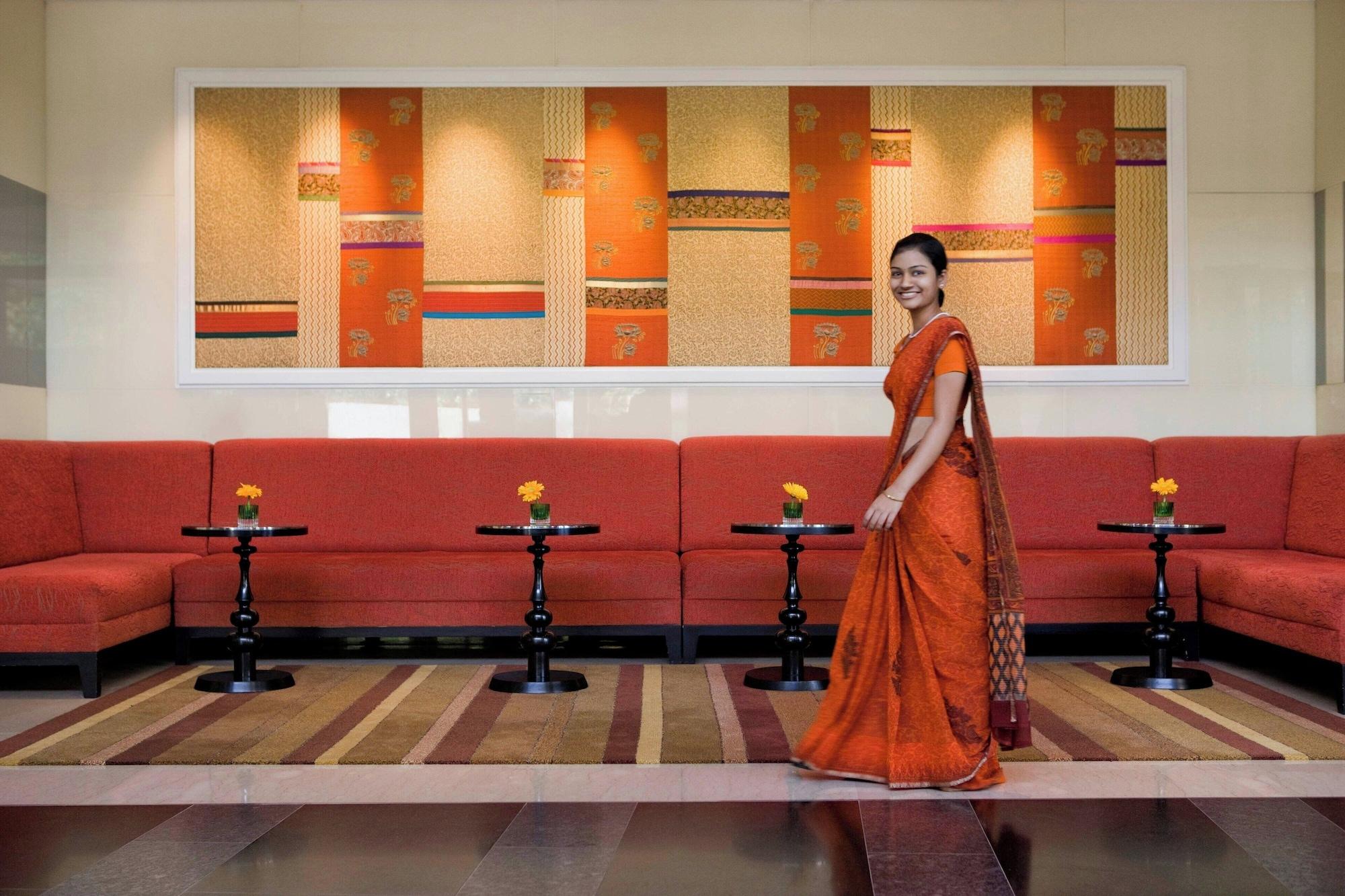 Vista Lobby Courtyard by Marriott Hyderabad