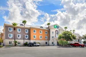 Alojamiento - Holiday Inn Express & Suites Alice