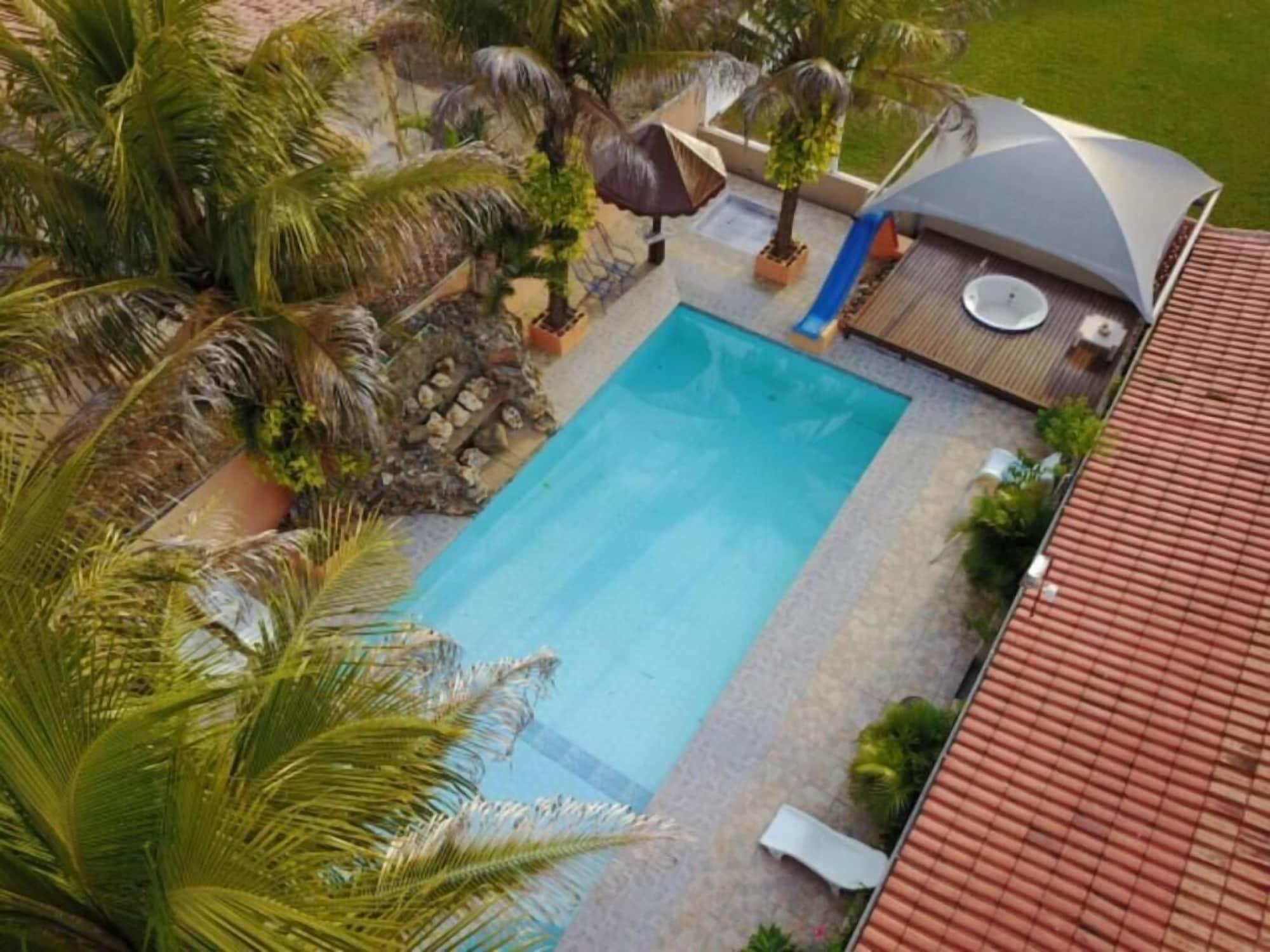 Vista Piscina Hotel Talu