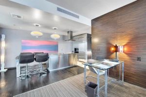 Alojamiento - Palms 1 BR Strip View W/ Balcony