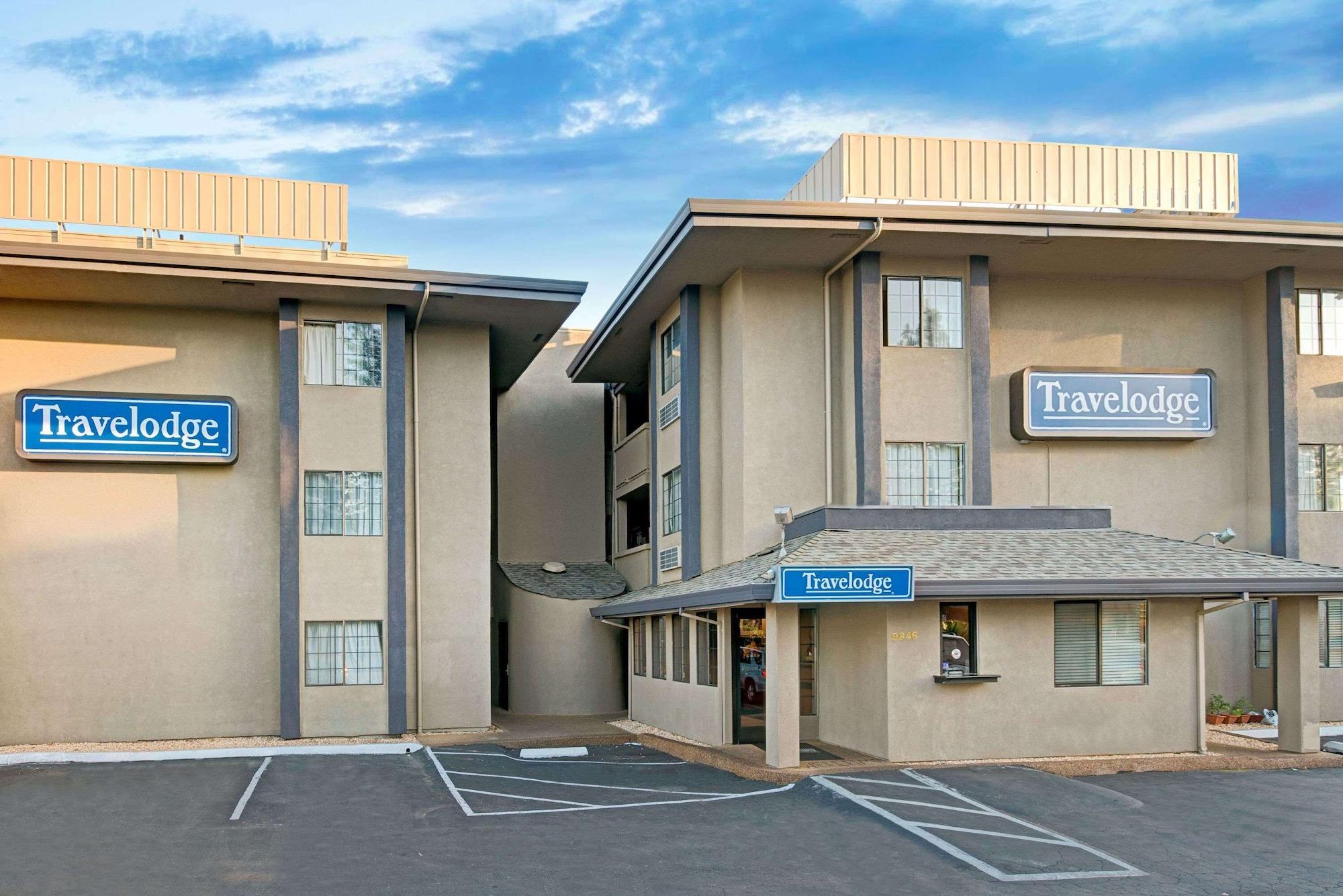 Vista Exterior Travelodge by Wyndham Sacramento / Rancho Cordova