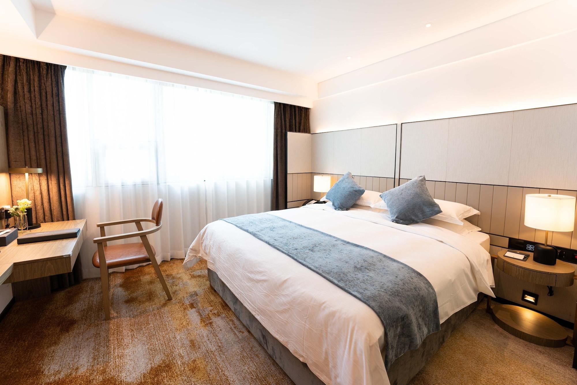 Varios ZTL Hotel
