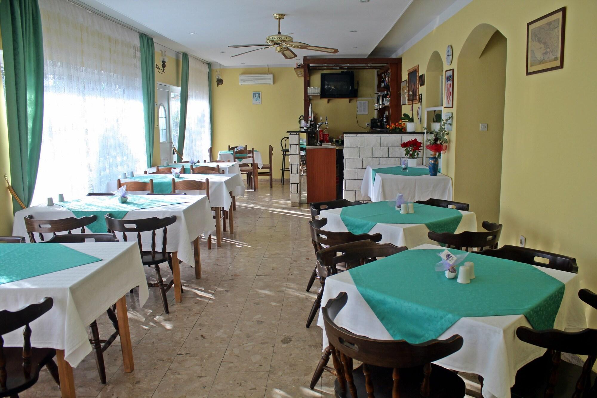 Vista Lobby Pansion Begić