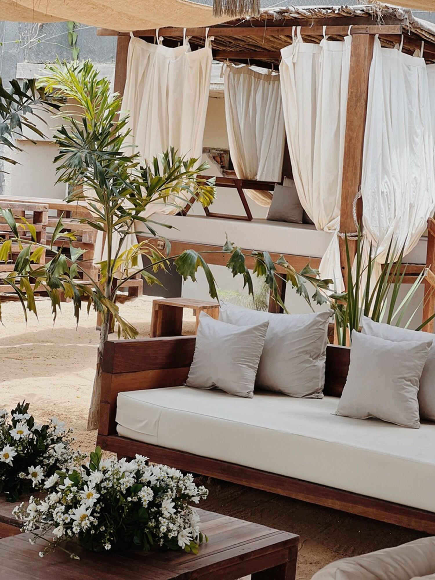 Vista Lobby Apenunga Eco Hotel