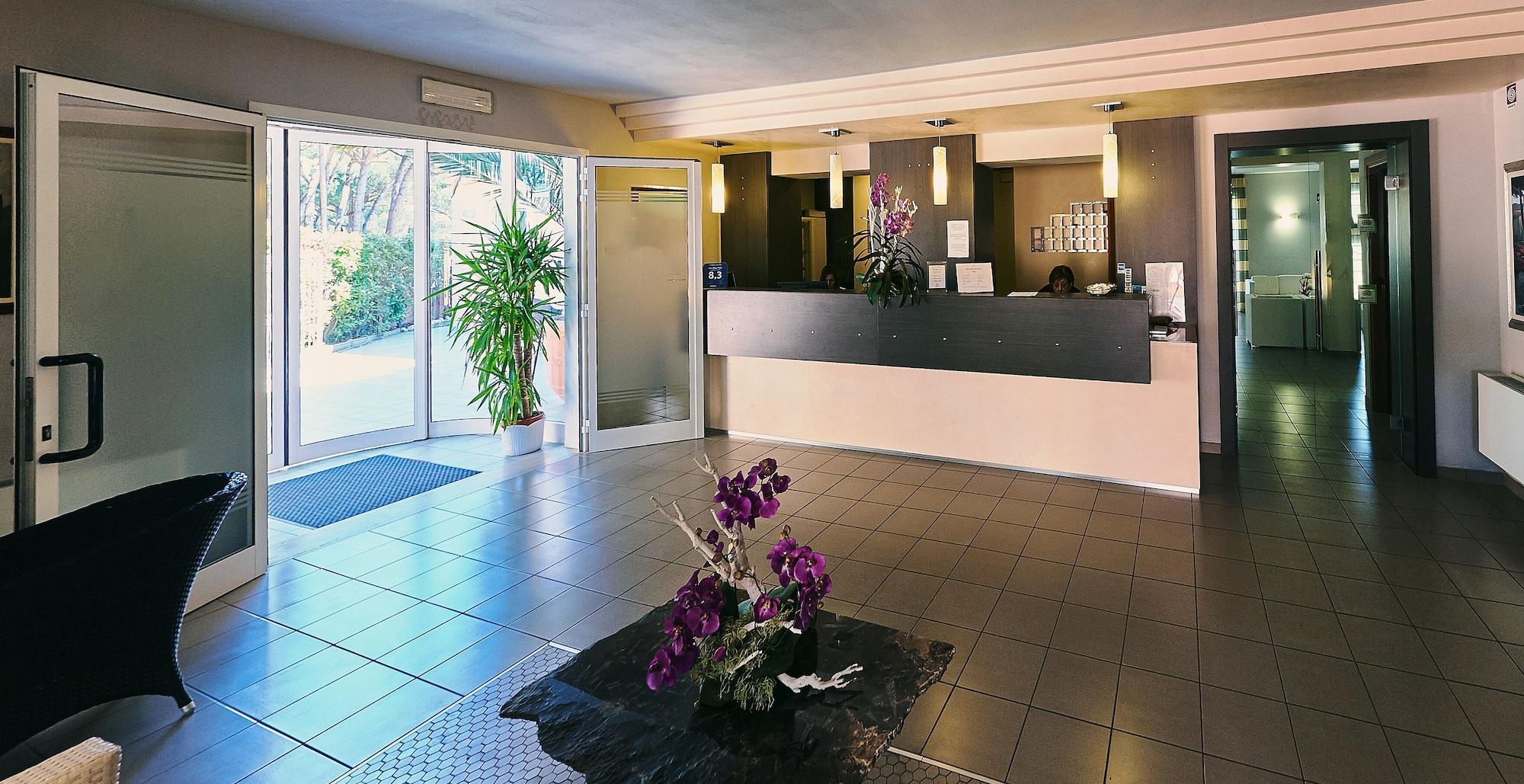 Vista Lobby Bolgheri Marina Resort ex Varo Village