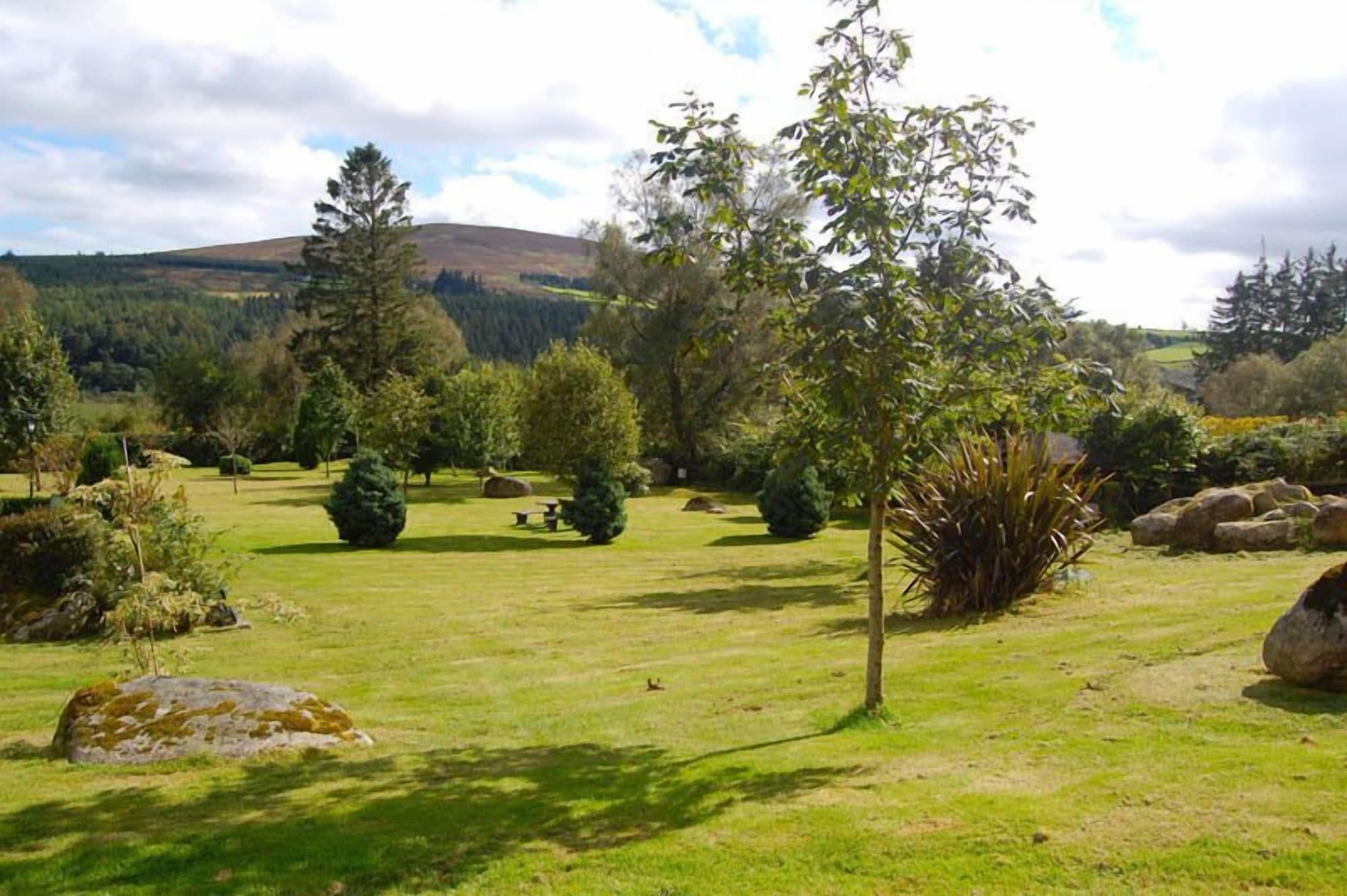 Varios Trooperstown Wood Lodge