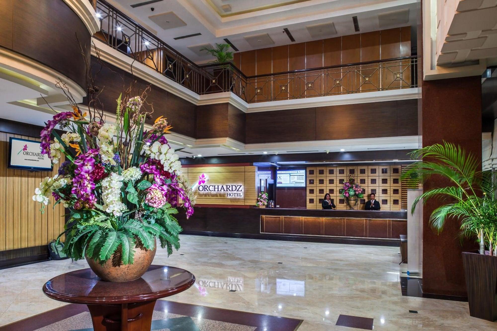 Vista Lobby Hotel Orchardz Jayakarta