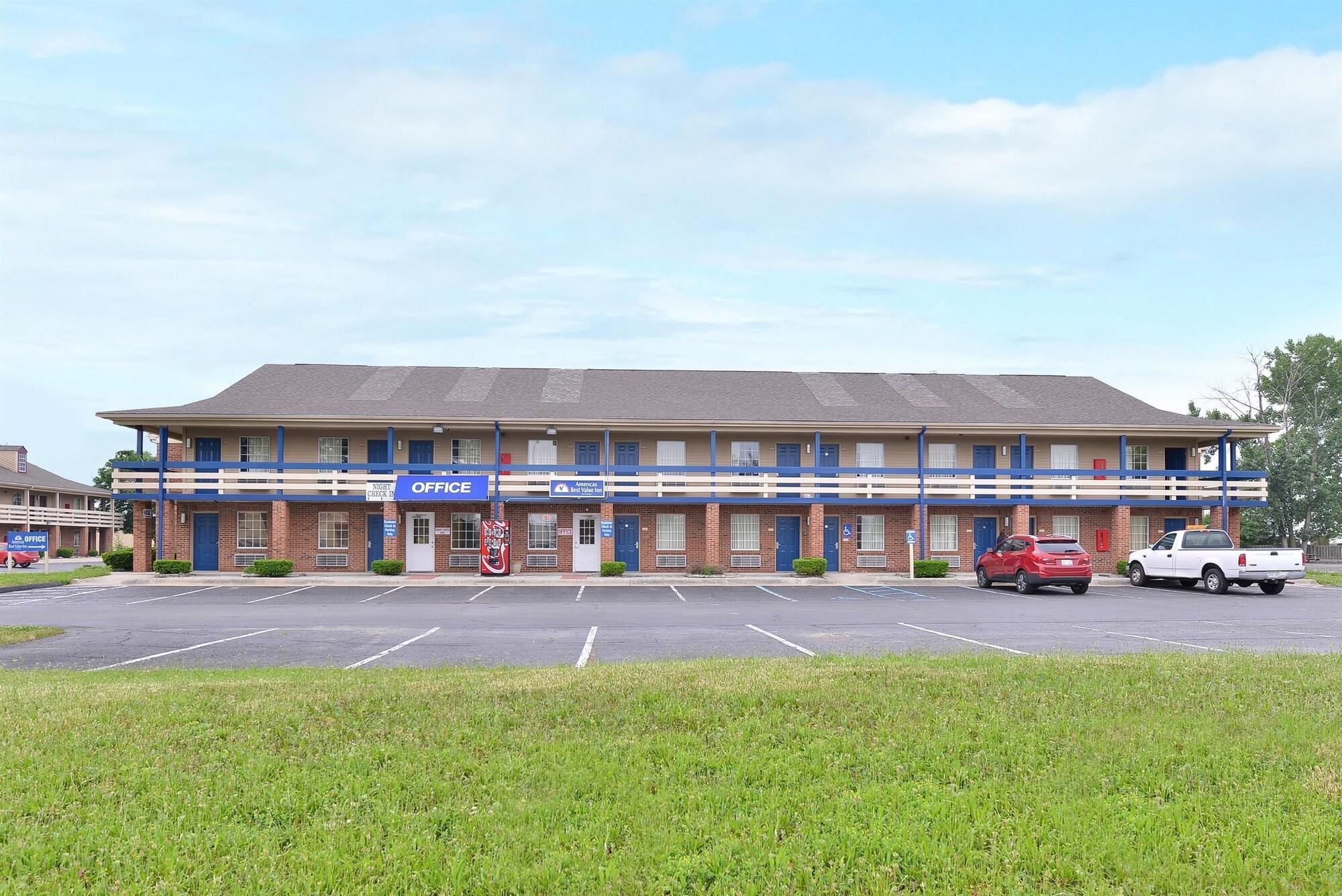 Vista Exterior Americas Best Value Inn Maumee Toledo