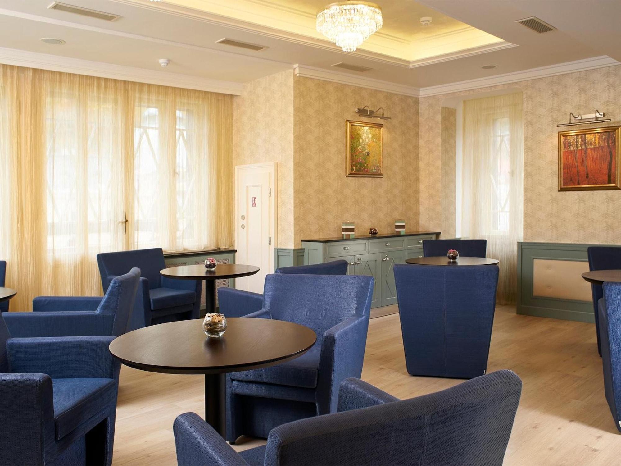 Bar/Salón EA Hotel Elefant