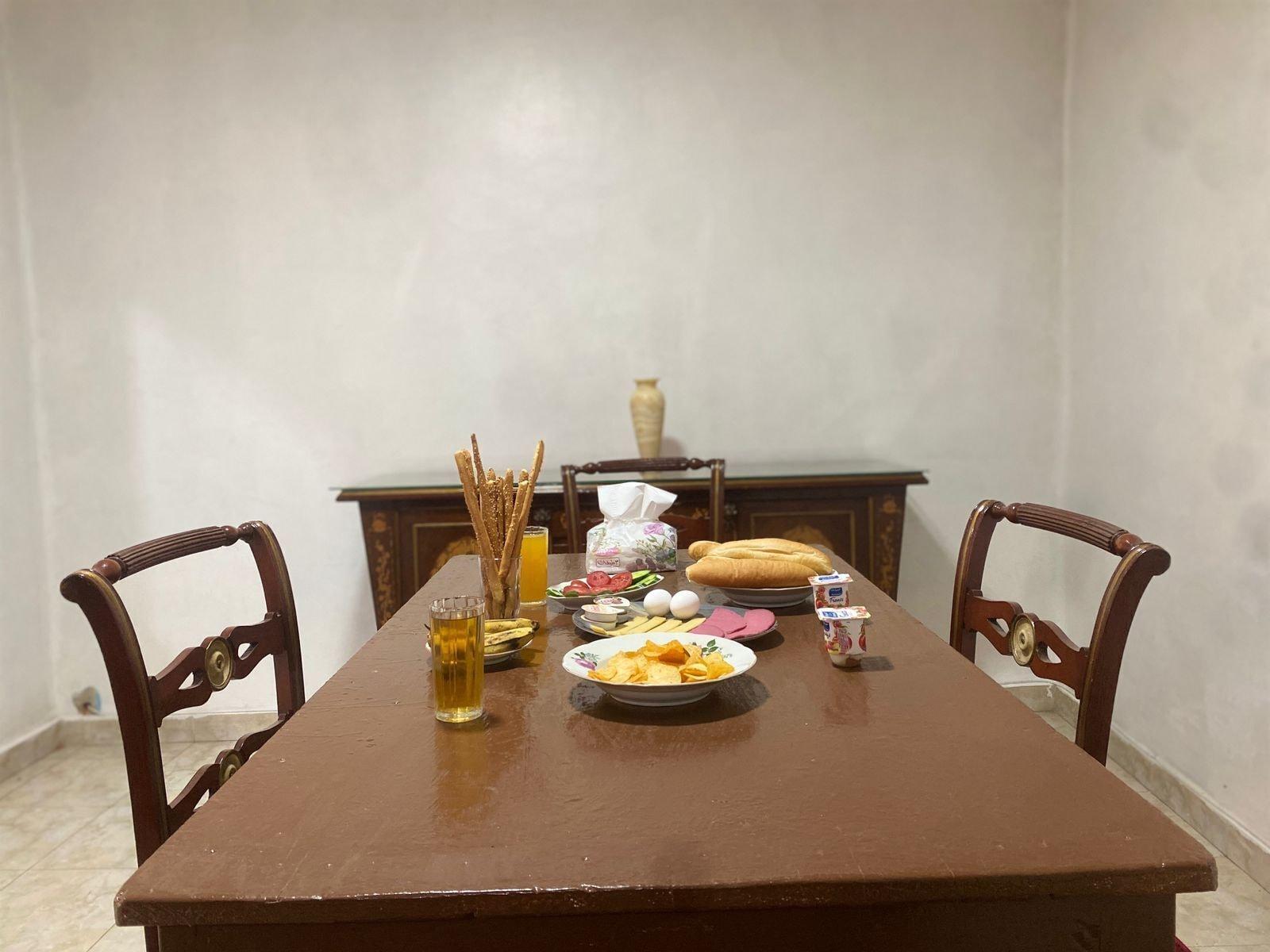 Restaurant Phoenix pyramids view