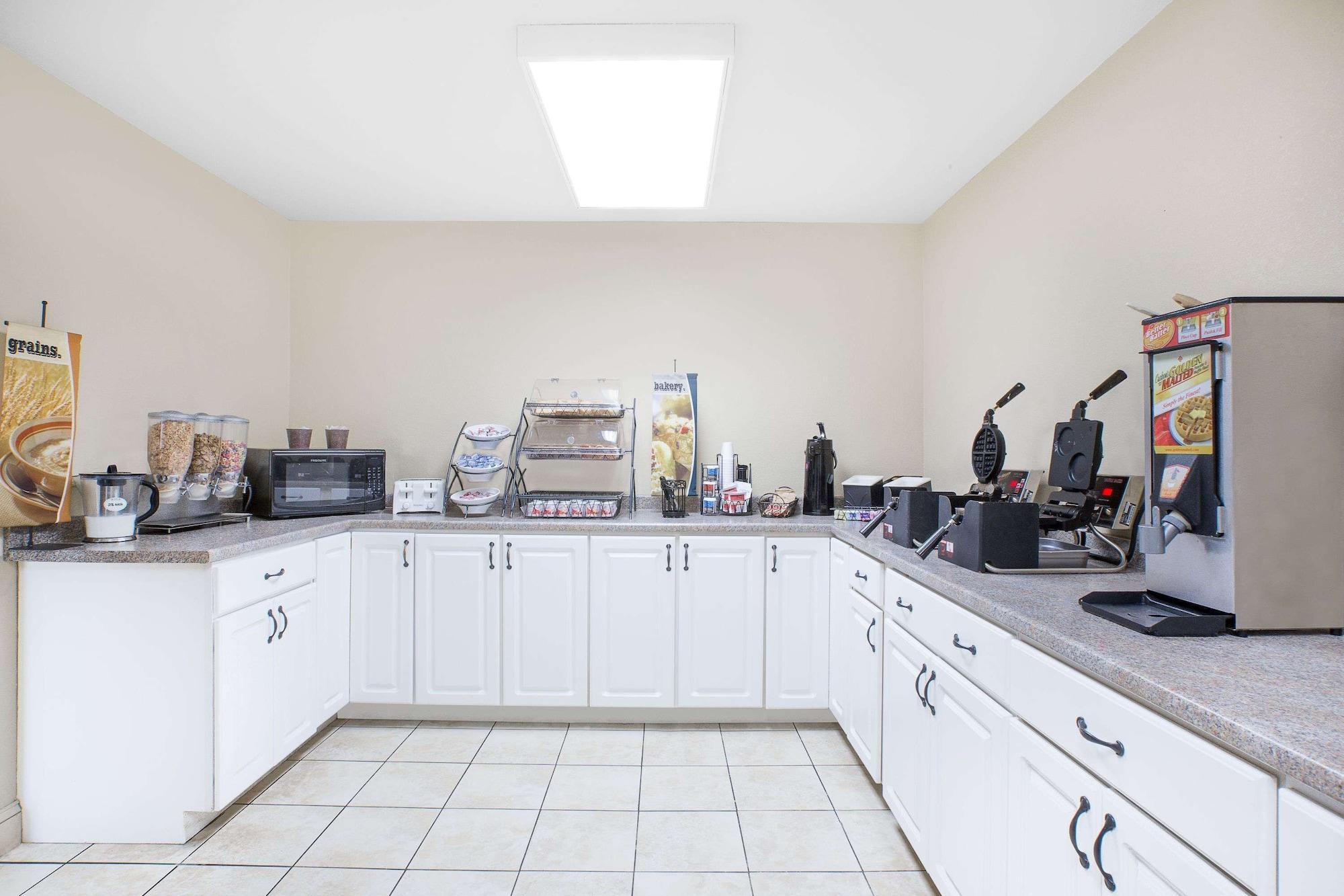 Restaurant Microtel Inn by Wyndham Franklin