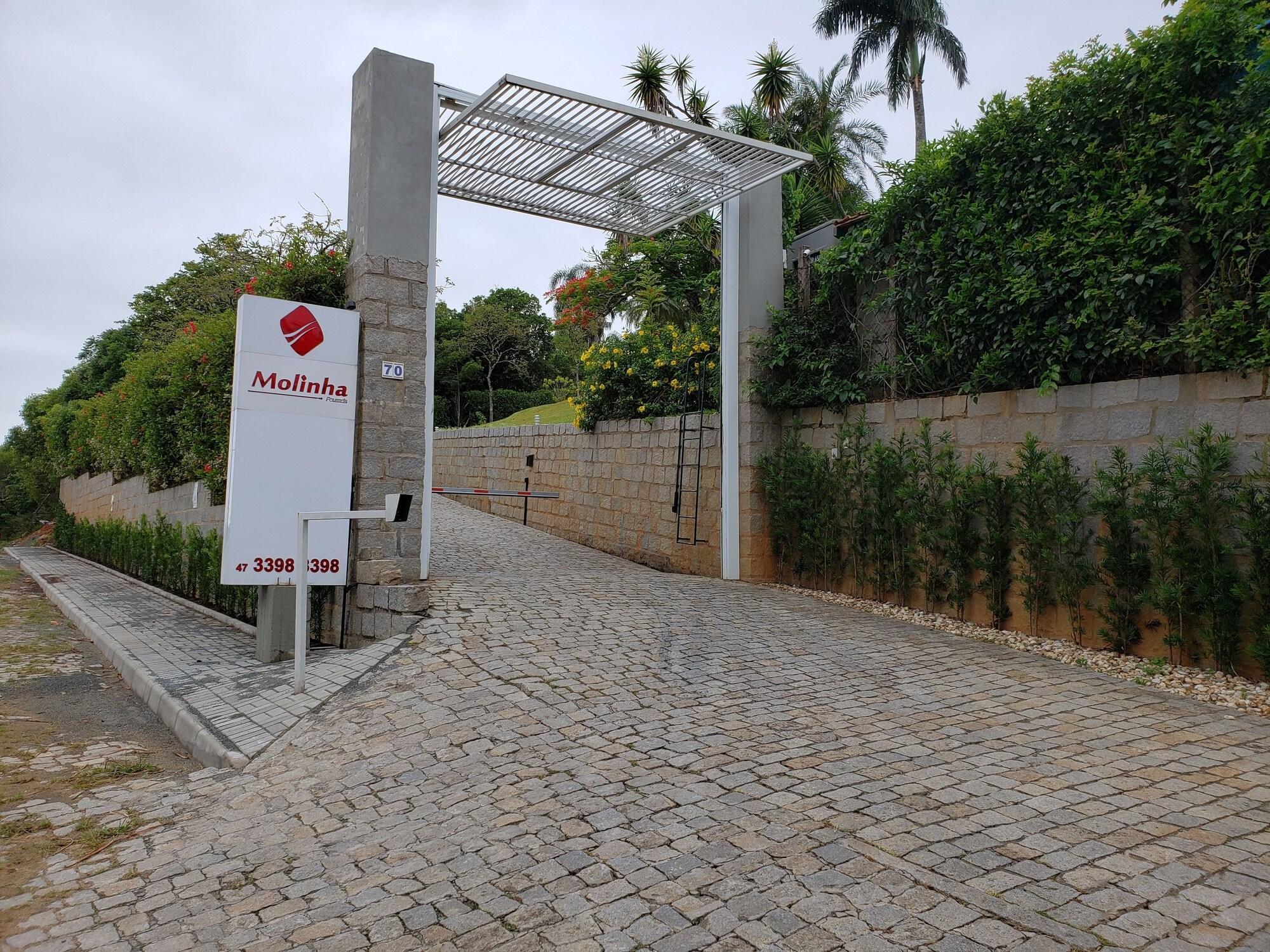 Vista Exterior Pousada Molinha