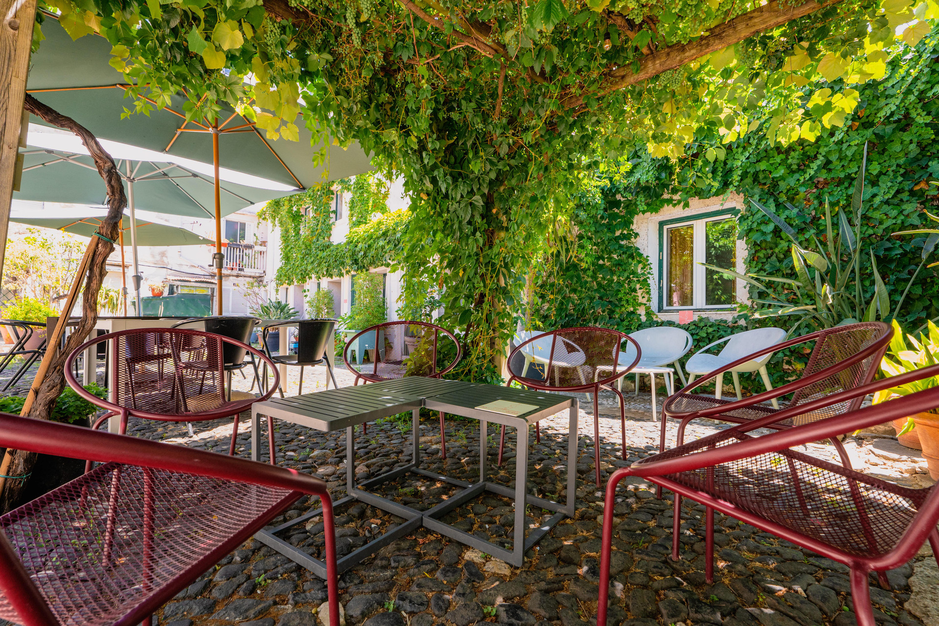 Varios Casa do Patio by Shiadu