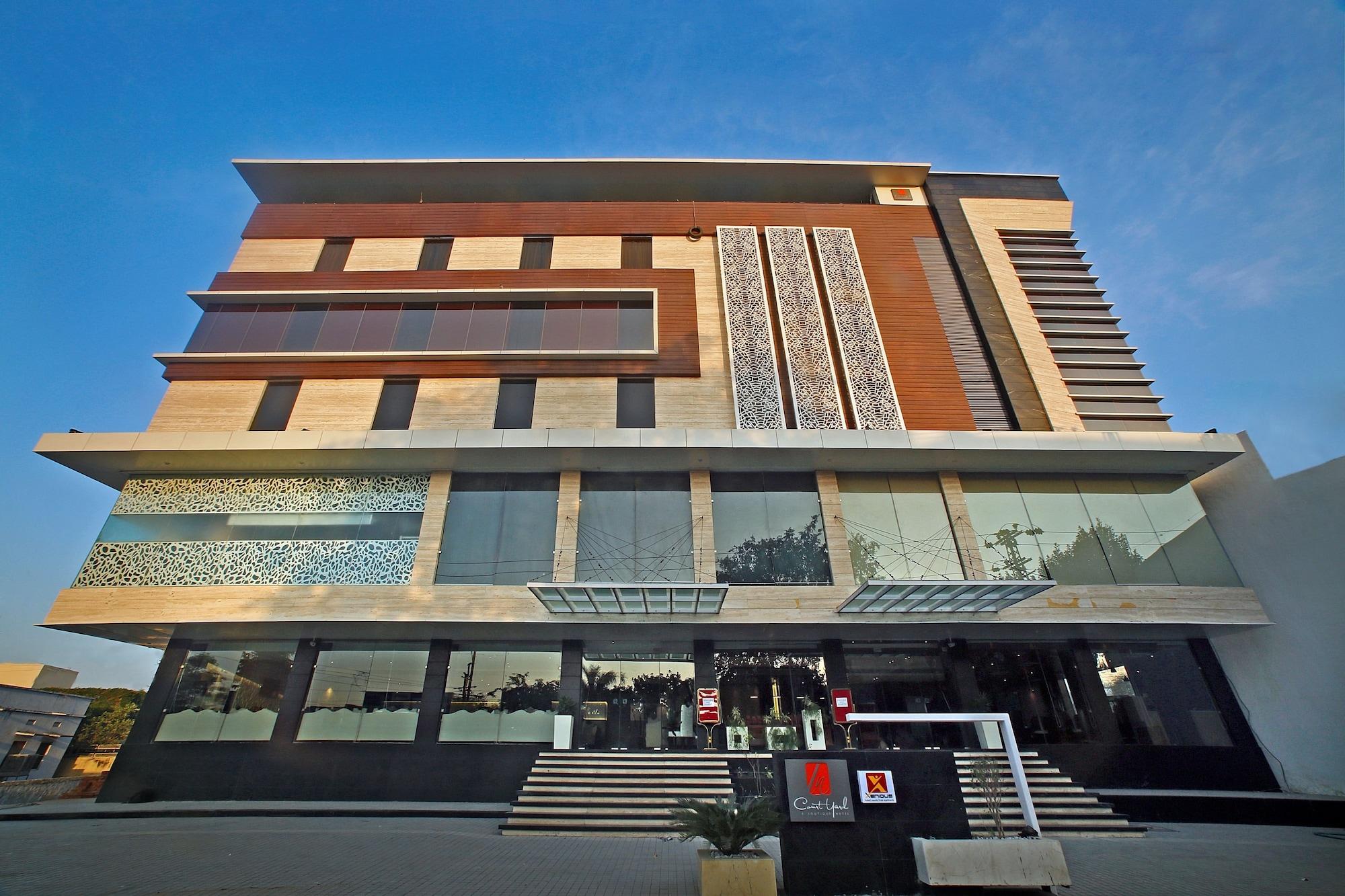 Vista Exterior Hotel LN Courtyard