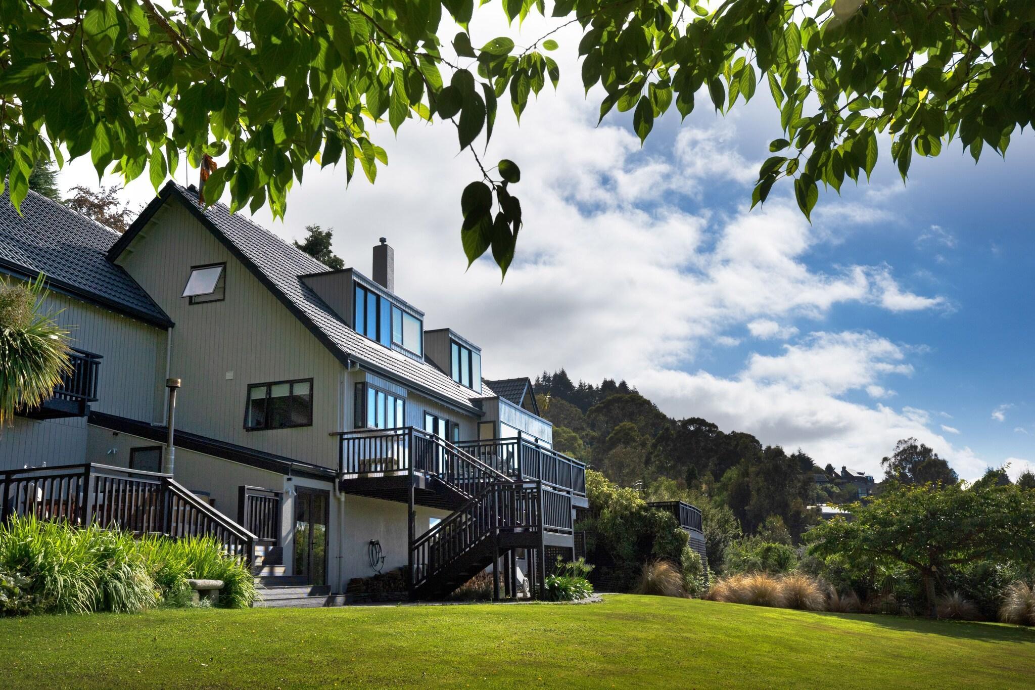 Vista Exterior Hidden Lodge Queenstown
