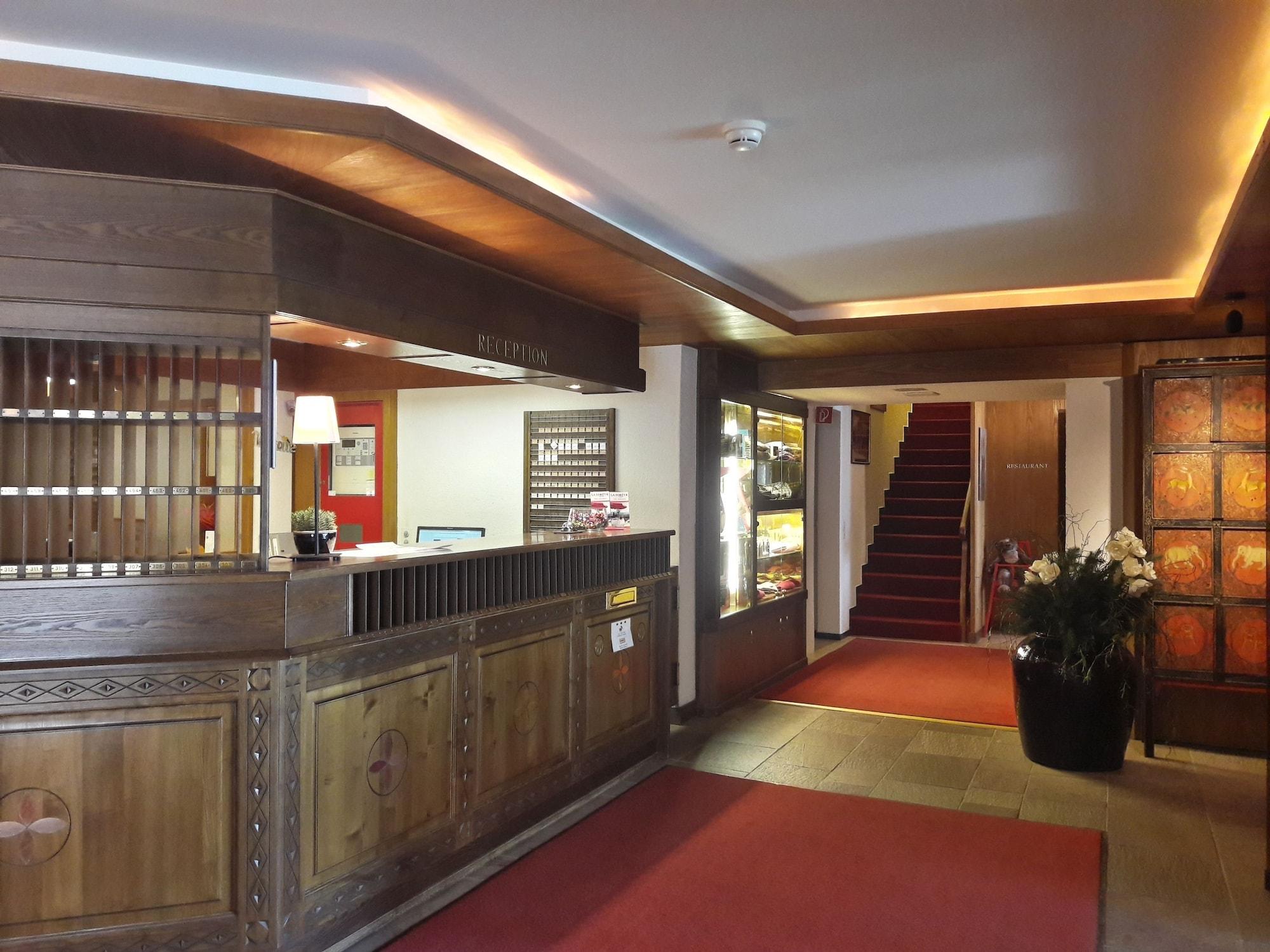 Vista Lobby Hôtel Résidence de la Forêt