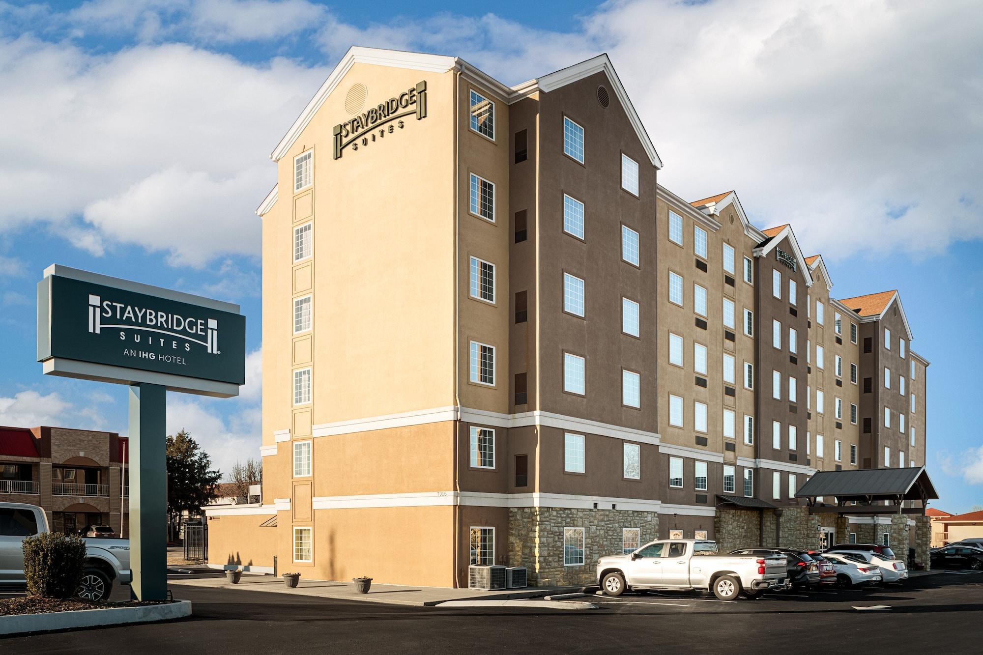 Vista Exterior Staybridge Suites Chattanooga at Hamilton Place by IHG