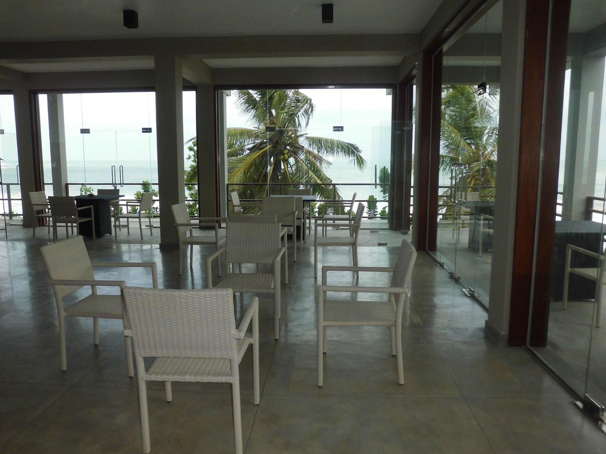 Bar/Salón Paradise Beach Club