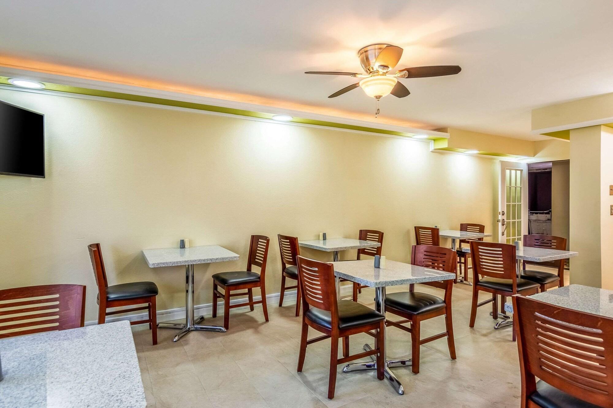Restaurant Rodeway Inn Central