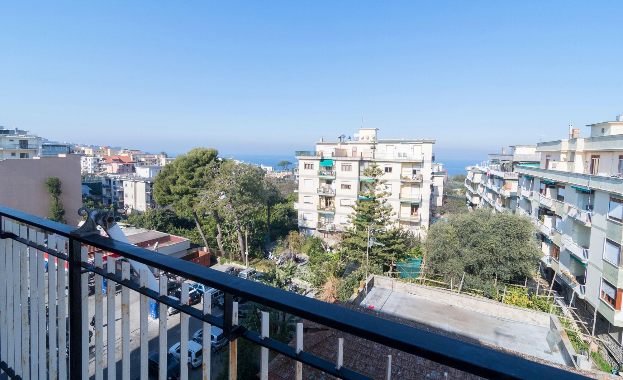 Varios Emily Suites