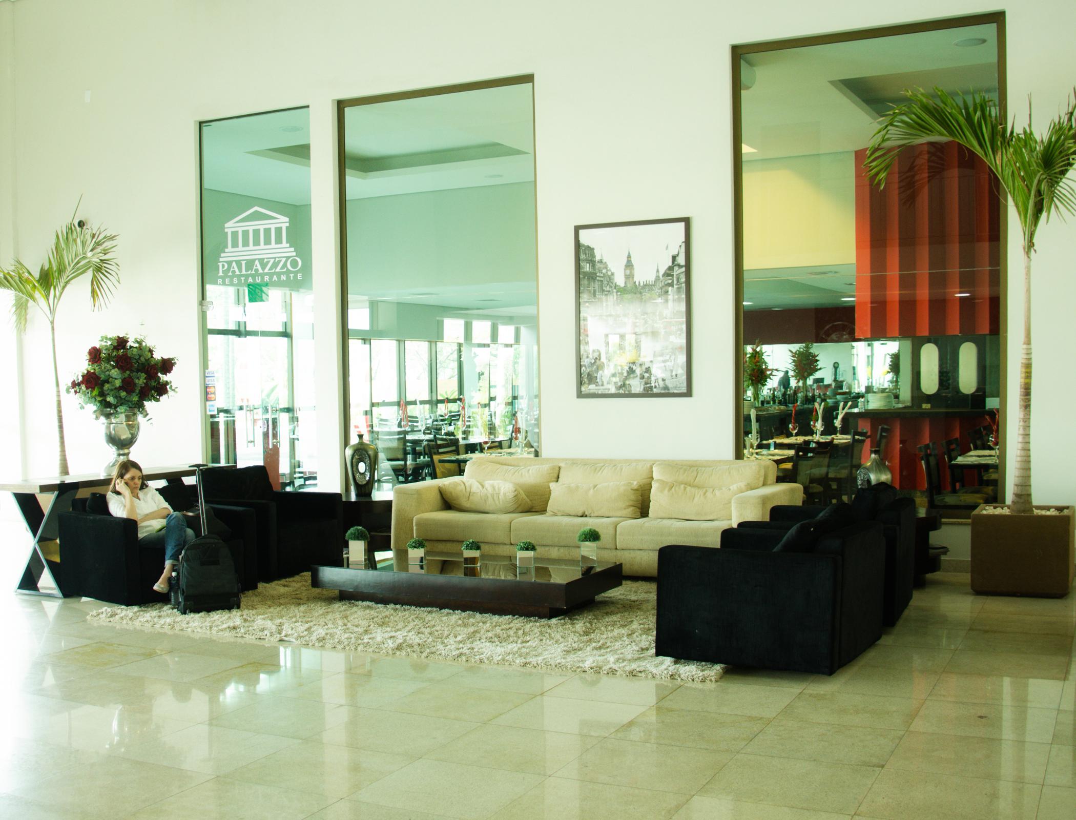 Vista Lobby Hotel Girassol Plaza