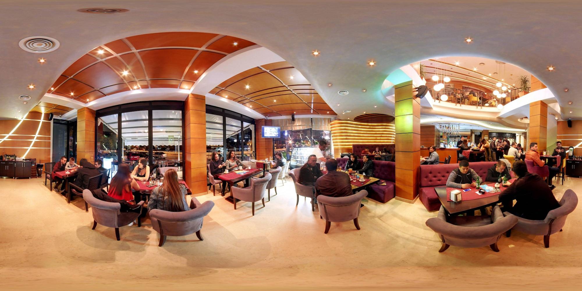 Vista Lobby Hotel Cruiser