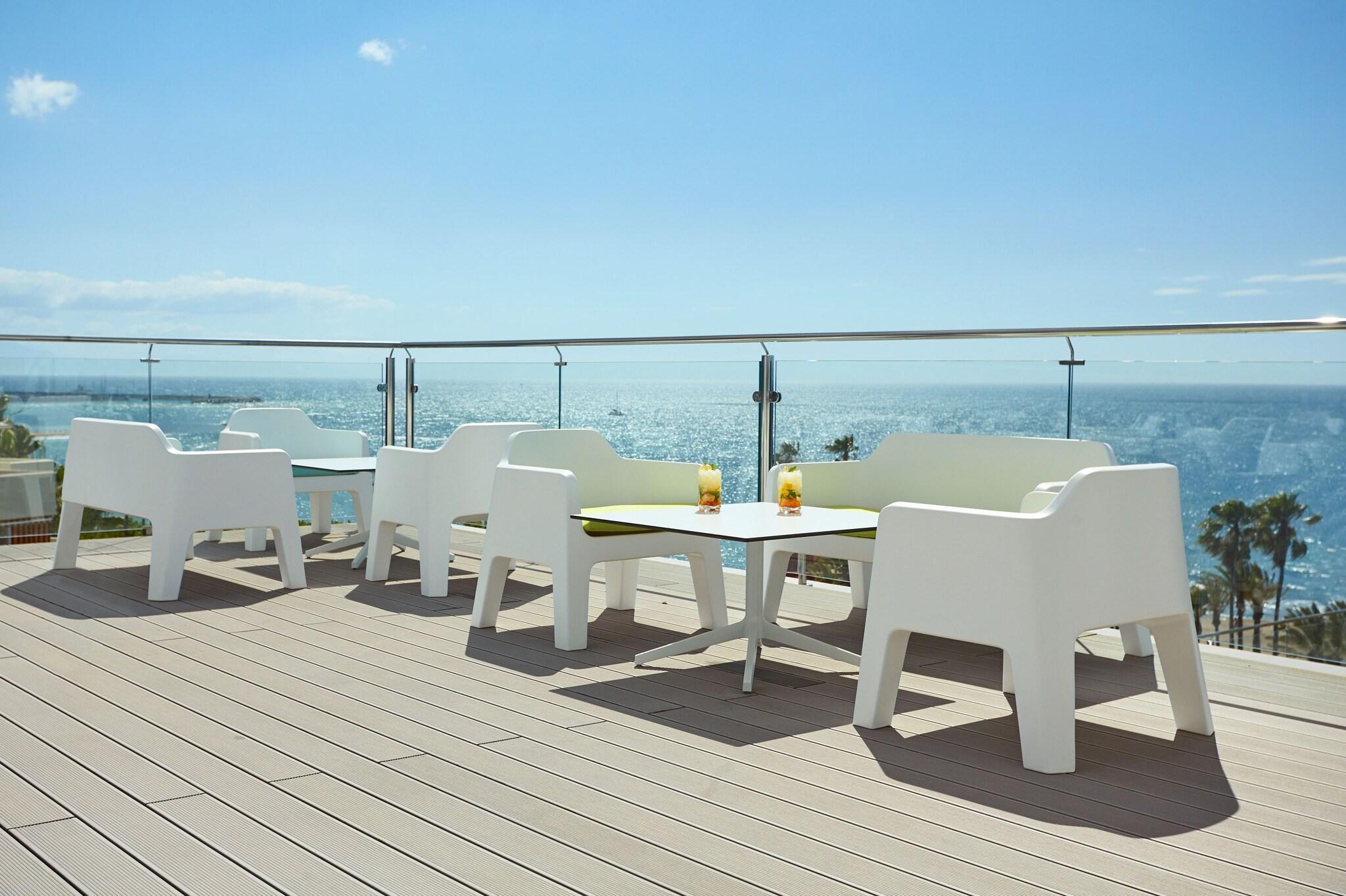 Bar/Salón Hotel Las Arenas, Affiliated by Meliá