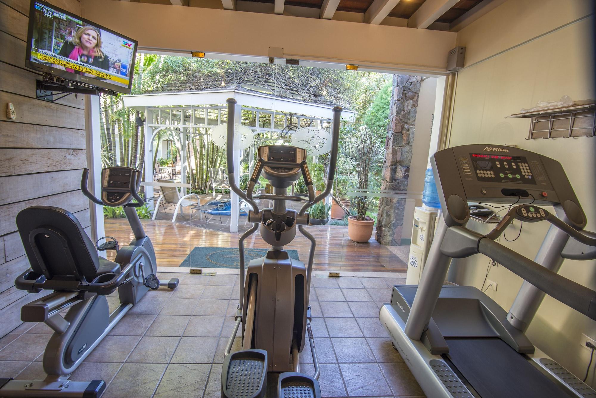 Gimnasio Hotel Villa Morra Suites